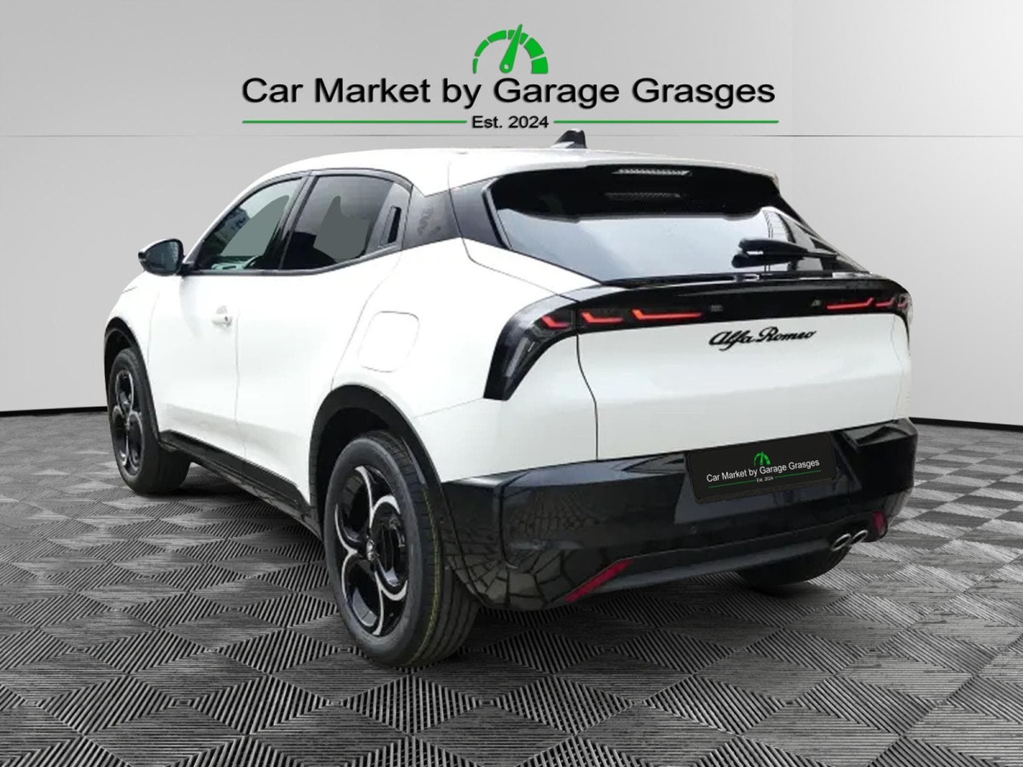 Alfa-Romeo Junior IBRIDA TI 1.2 VGT (2026) - Foto 3