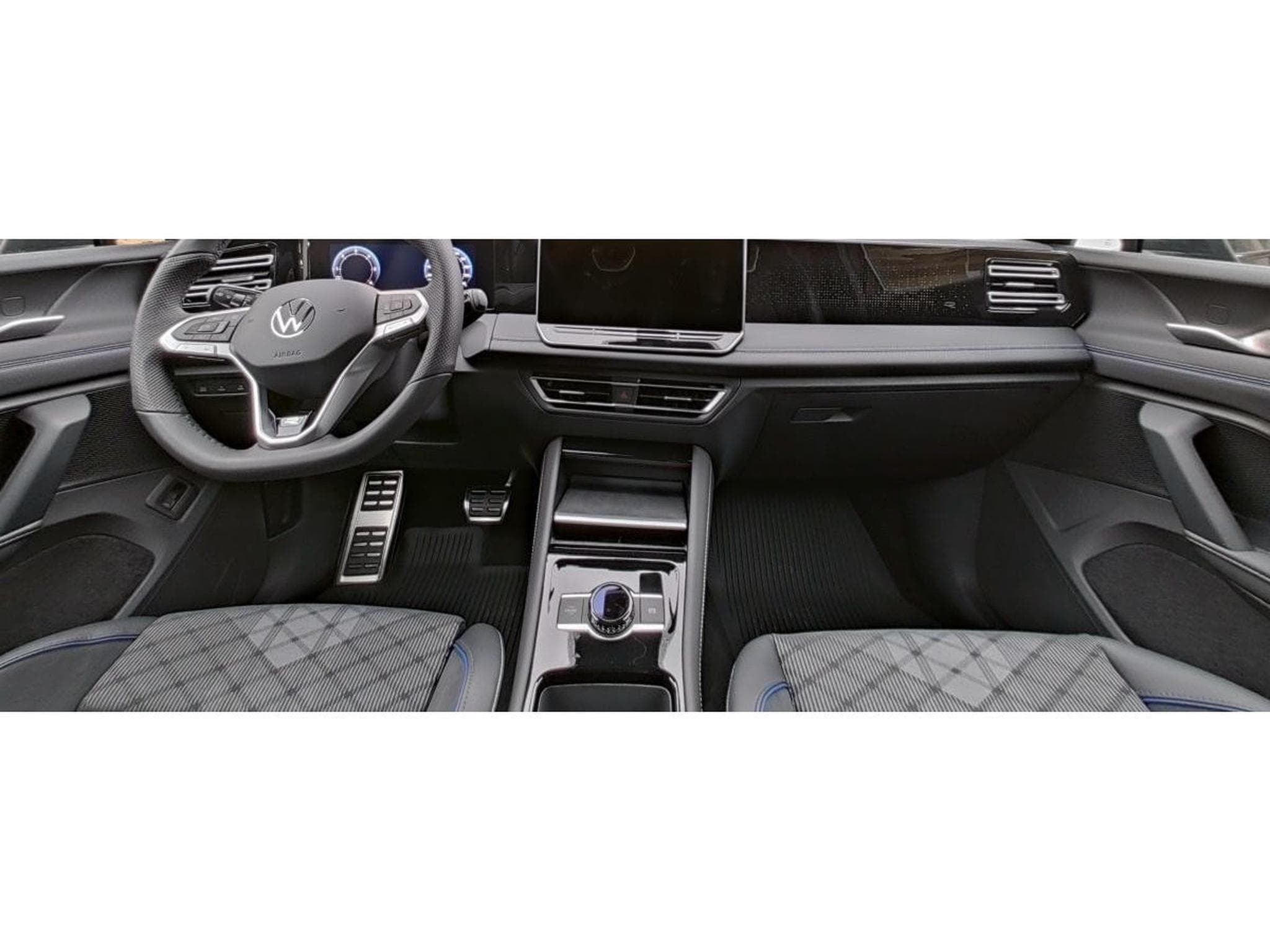 VW Tiguan Tiguan 2.0 TDI/DSG/4Motion R-Line/ AHK/Pano/360°/Keyless/SPO (2025) - Photo 3
