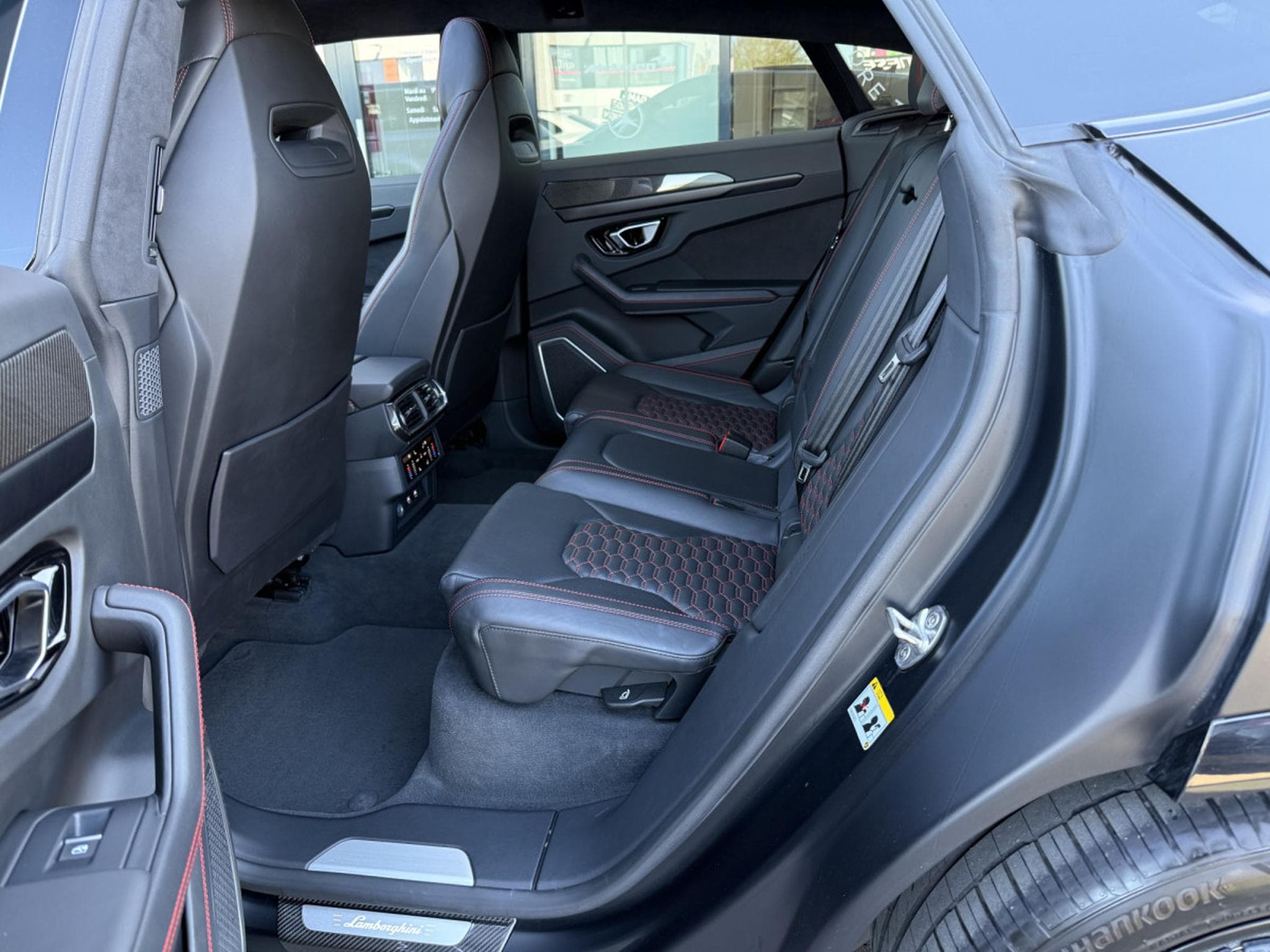 Lamborghini Urus 4.0 V8 Auto./PANO/22/360°/HUD/CARBON/VOLL (2021) - Photo 11