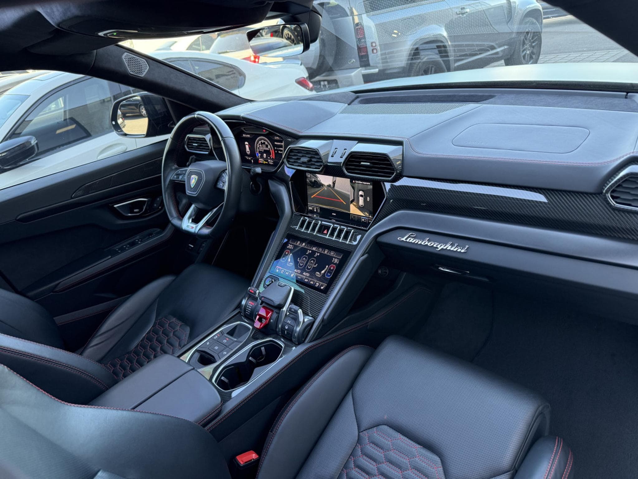 Lamborghini Urus 4.0 V8 Auto./PANO/22/360°/HUD/CARBON/VOLL (2021) - Photo 19