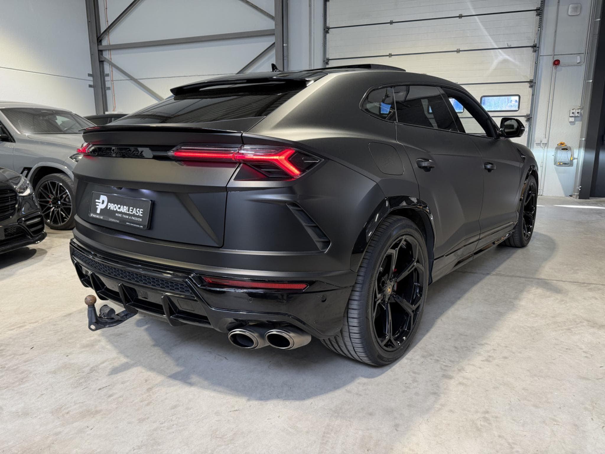 Lamborghini Urus 4.0 V8 Auto./PANO/22/360°/HUD/CARBON/VOLL (2021) - Photo 9