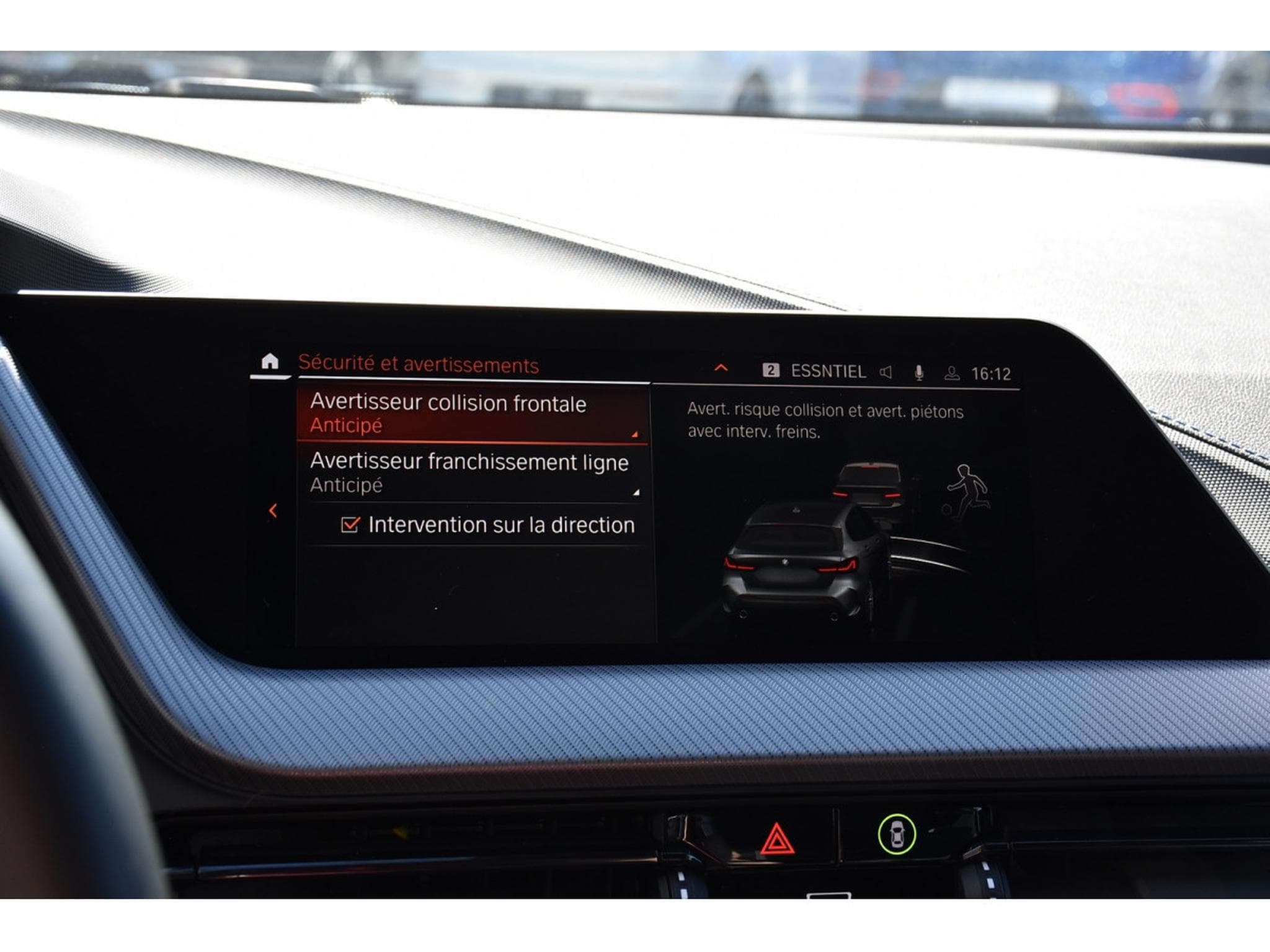 BMW 116 iA M Sport REGUL GPS LANE PDC (2024) - Photo 13