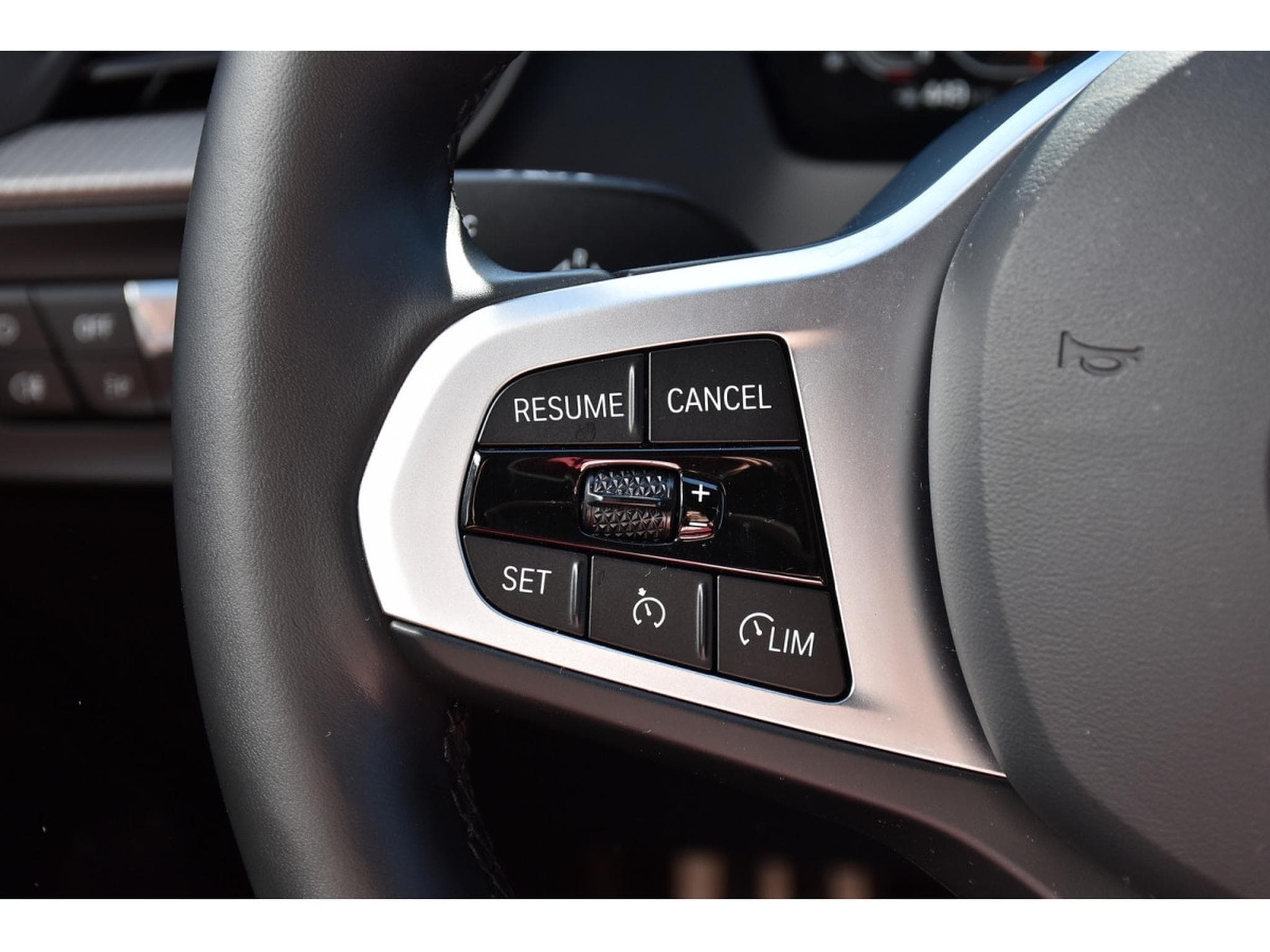 BMW 116 iA M Sport REGUL GPS LANE PDC (2024) - Photo 18