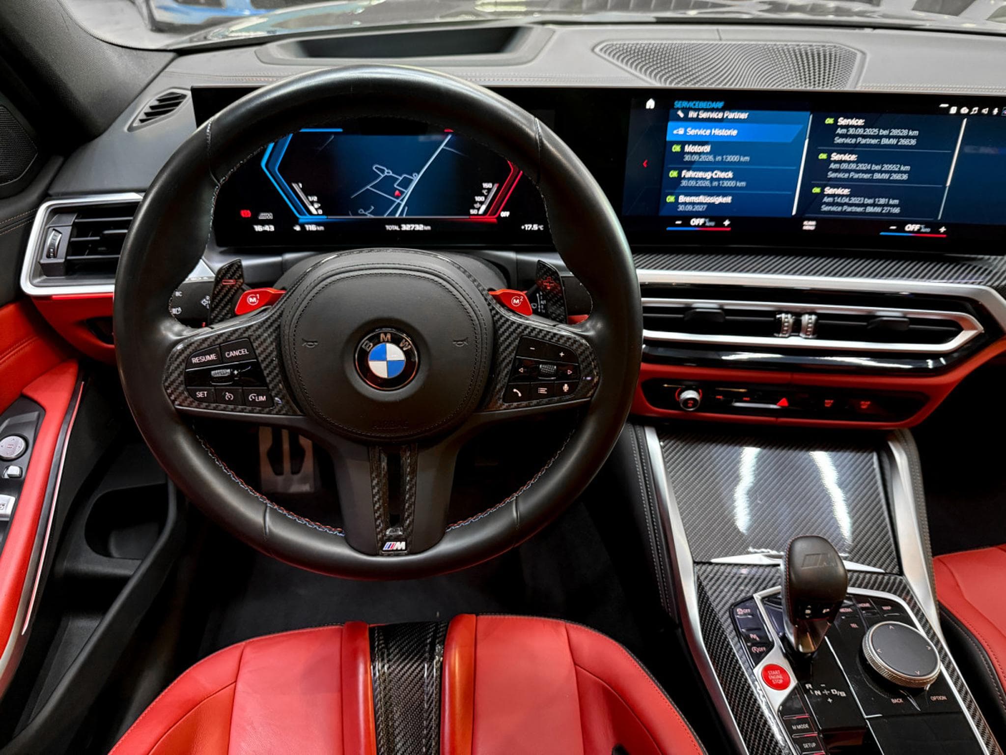 BMW M3 Competition xDrive (2023) - Photo 11