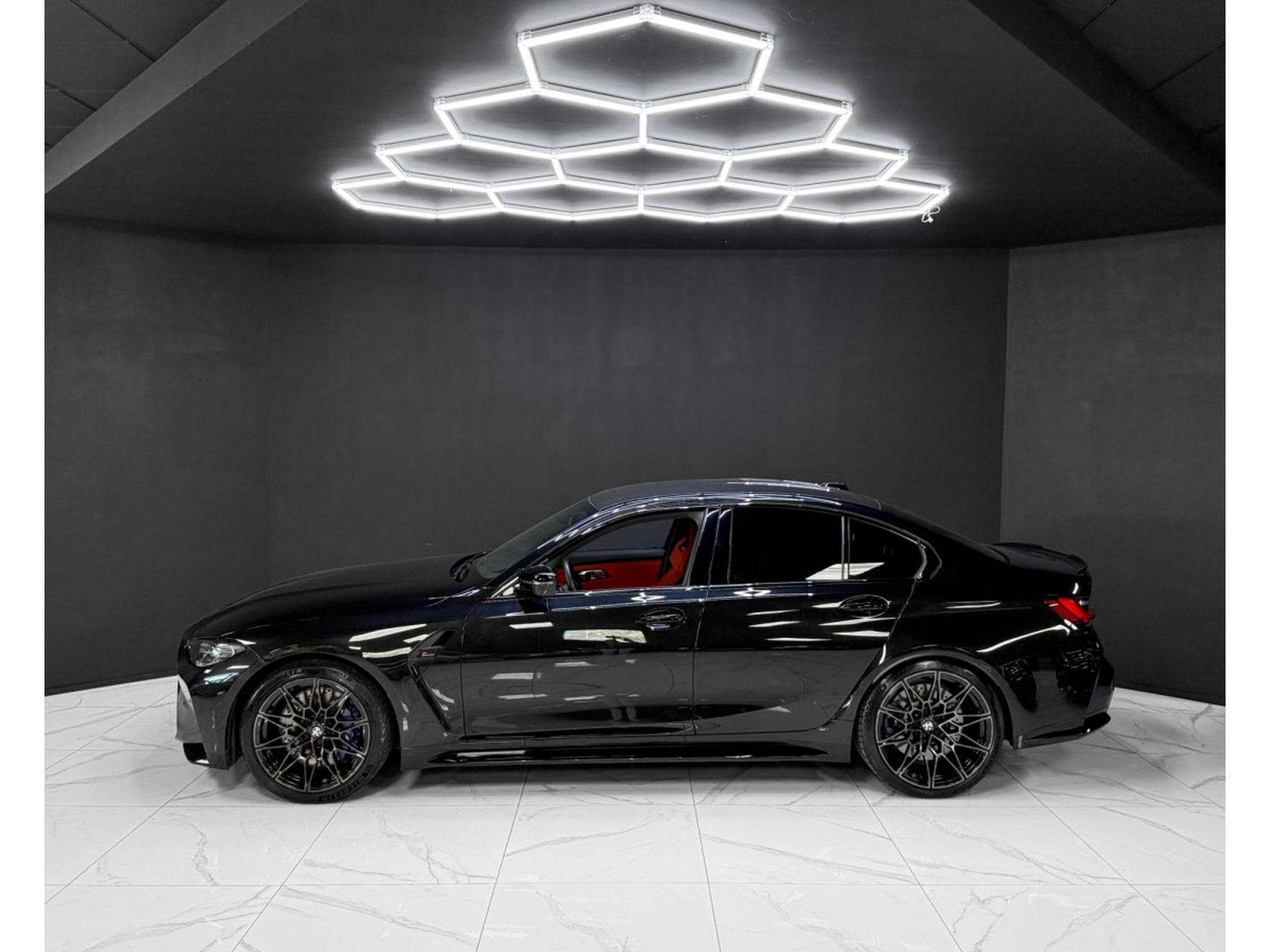 BMW M3 Competition xDrive (2023) - Photo 2