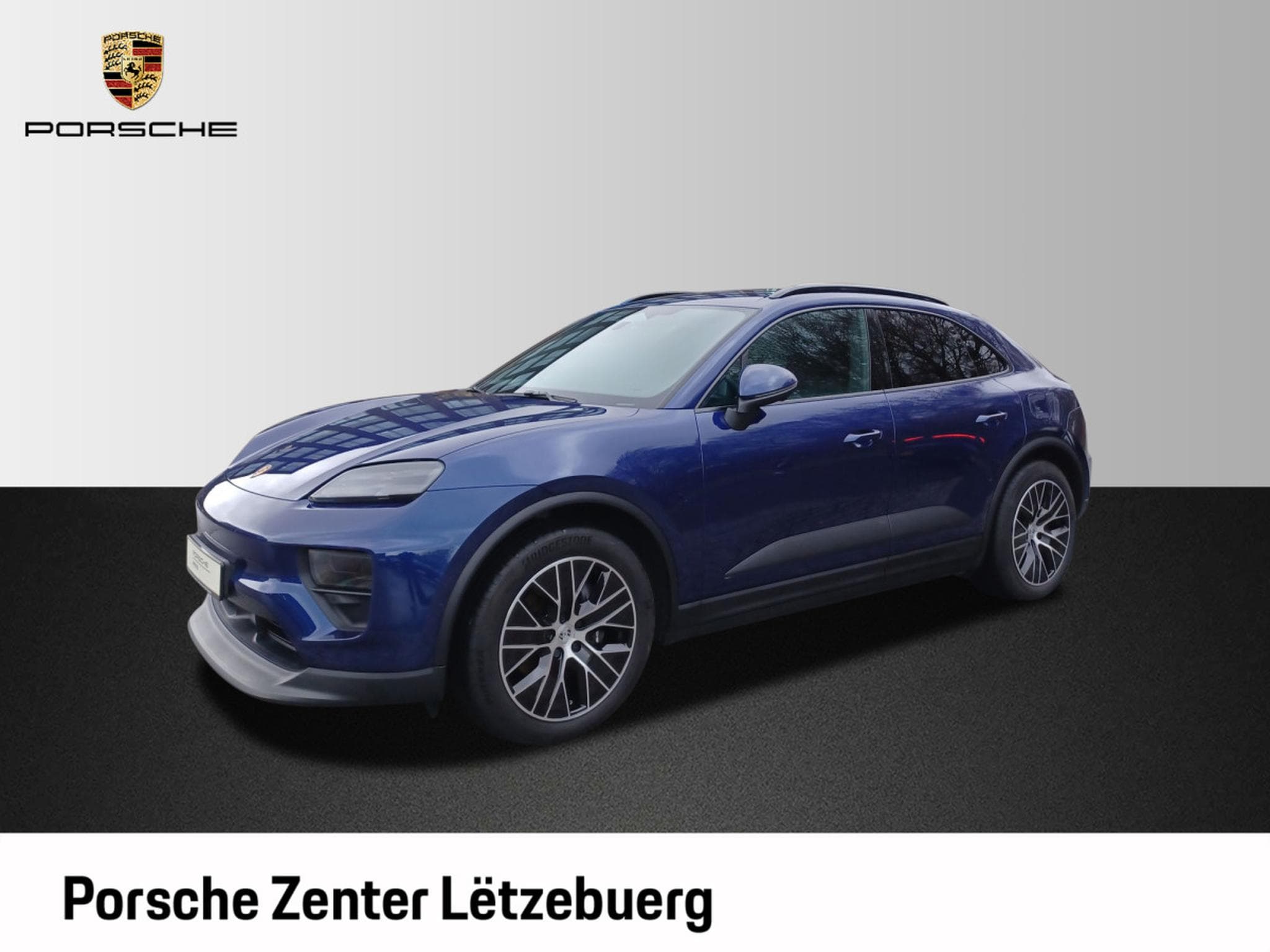 Porsche Macan 4 (2025) - Photo 1