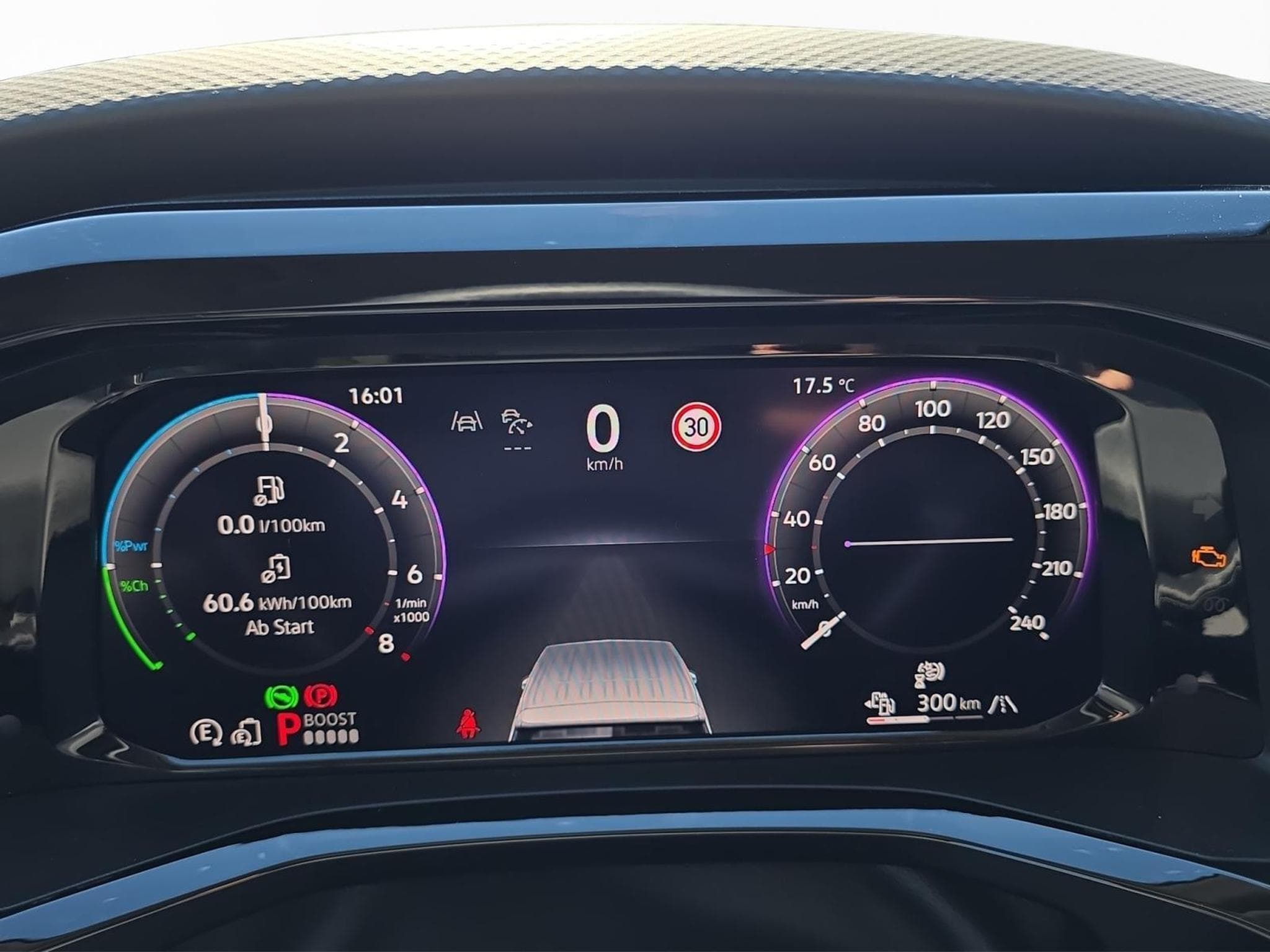 VW Multivan Style (2026) - Photo 11