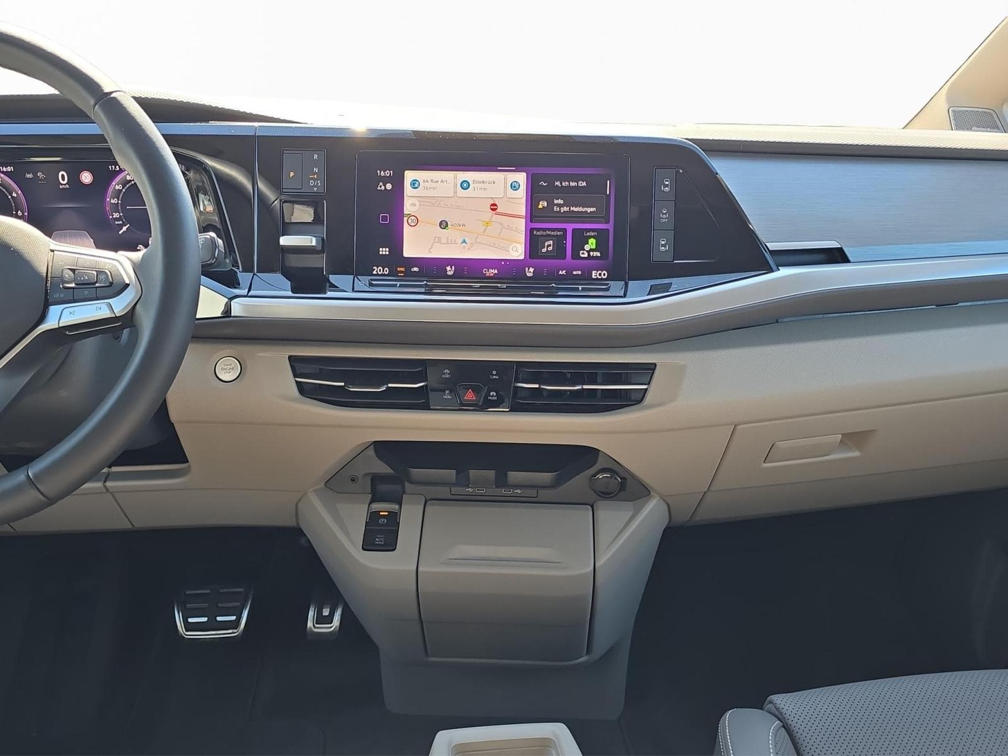 VW Multivan Style (2026) - Photo 12