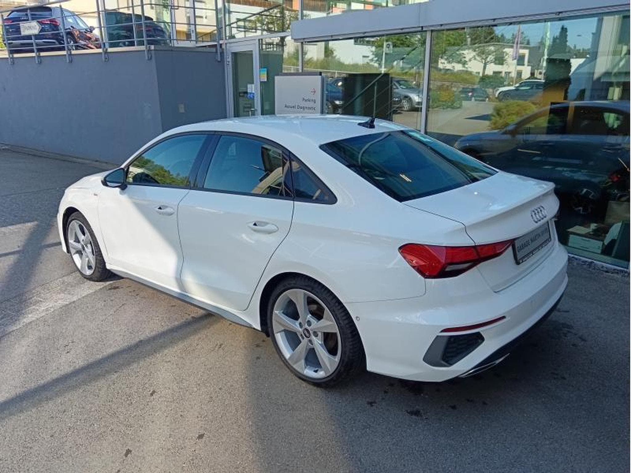 Audi A3 Limousine S-line 35 TFSI 6-Gang (2020) - Photo 2