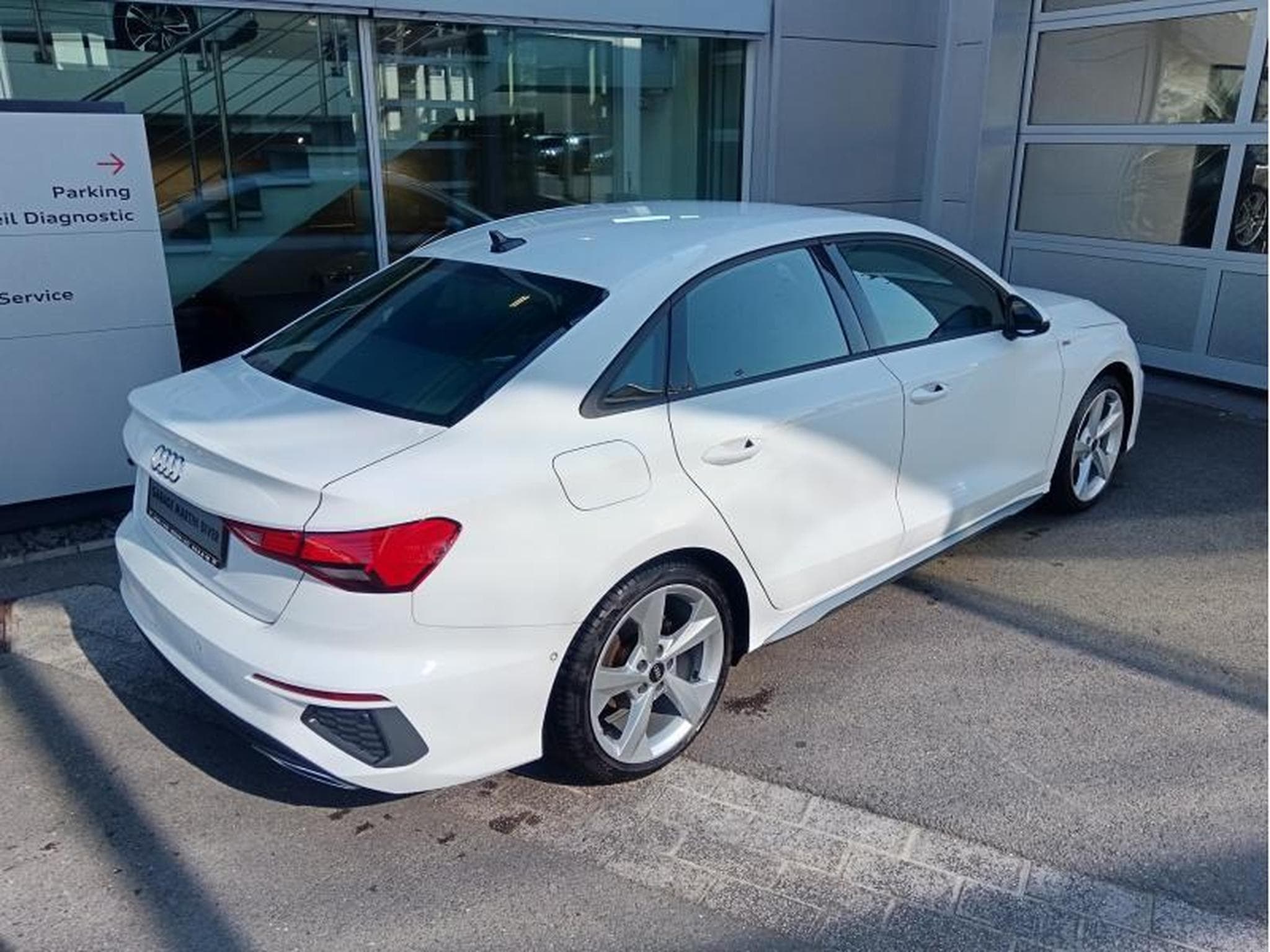 Audi A3 Limousine S-line 35 TFSI 6-Gang (2020) - Photo 4