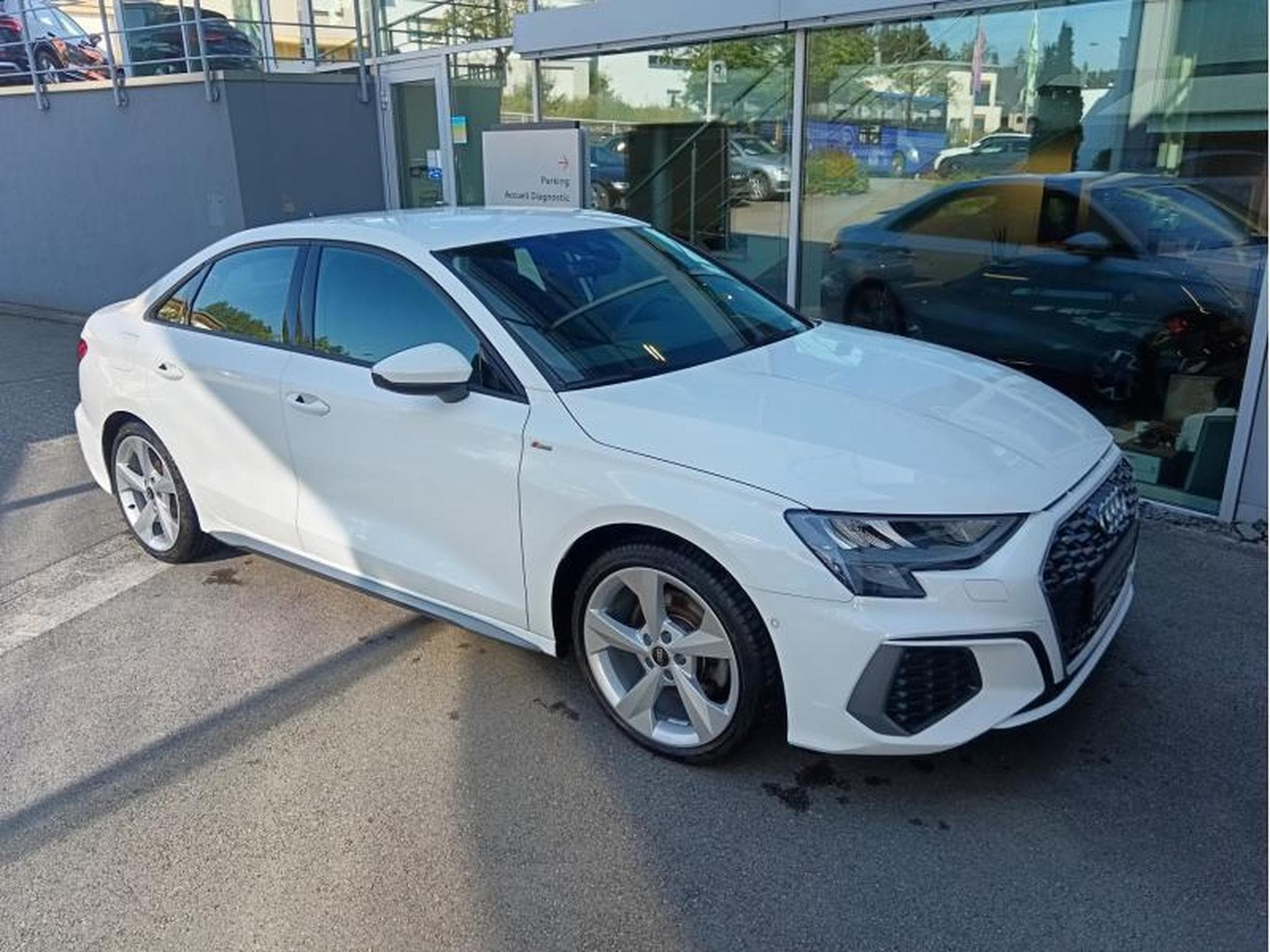 Audi A3 Limousine S-line 35 TFSI 6-Gang (2020) - Photo 5