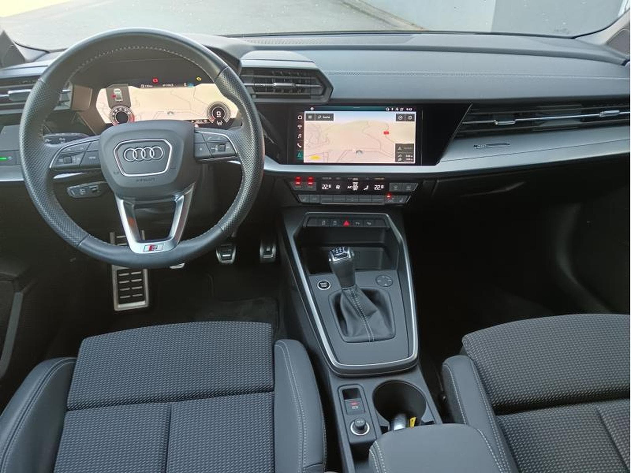 Audi A3 Limousine S-line 35 TFSI 6-Gang (2020) - Photo 8