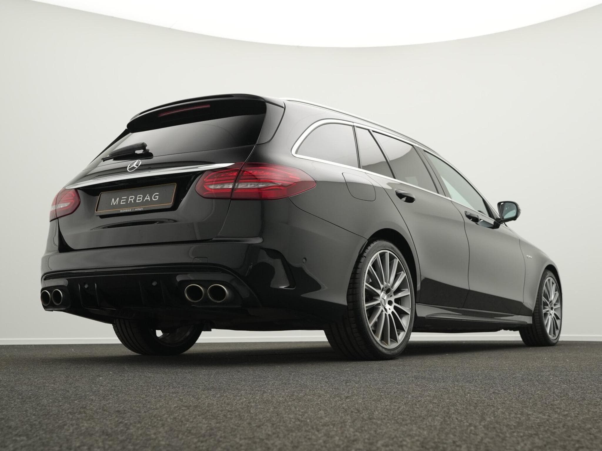 Mercedes C 43 AMG T 4MATIC (2020) - Photo 9