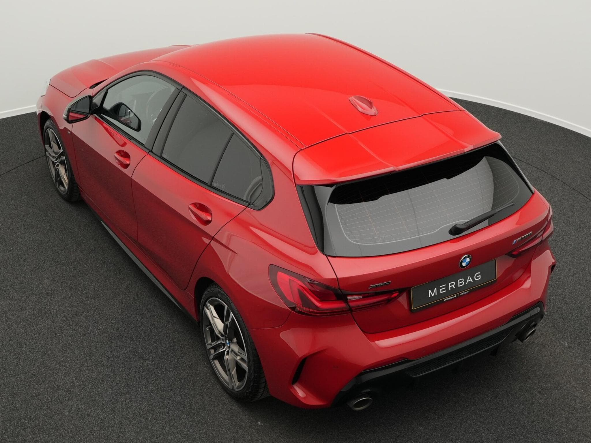 BMW M1 xDrive (2021) - Foto 11
