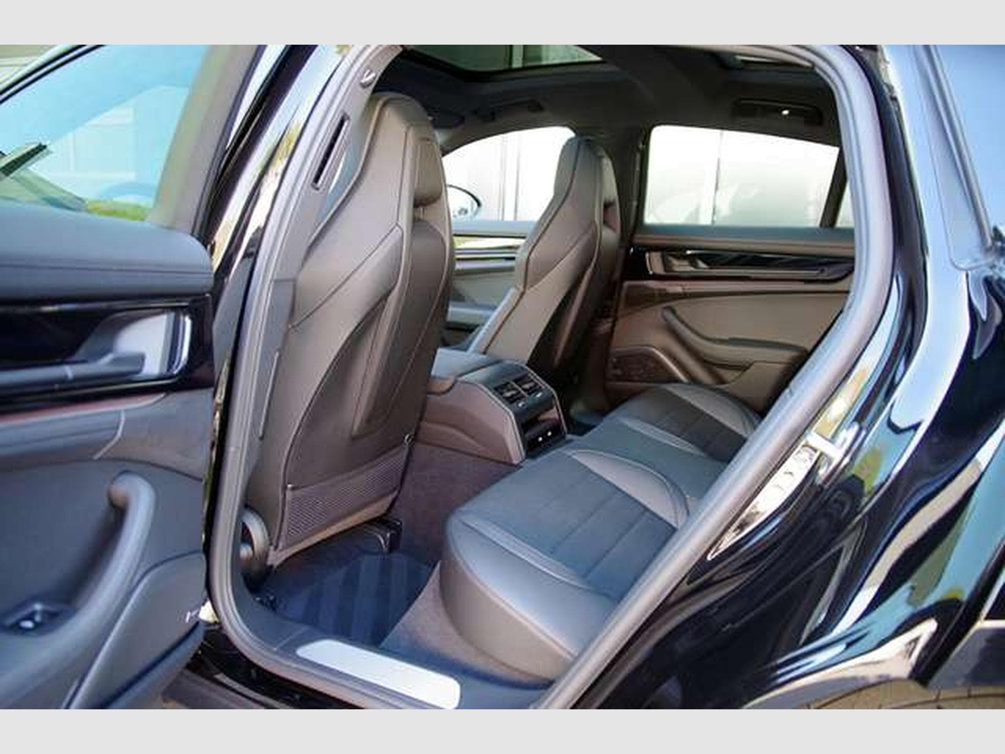 Porsche Panamera Panamera 4 E-Hybrid*Befahrerdisplay,14-Wege,BOSE (2025) - Photo 8