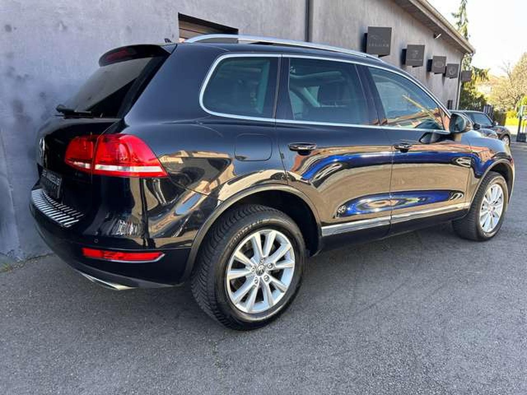 VW Touareg 3.0 V6 TDI 245 CARAT (2013) - Foto 11