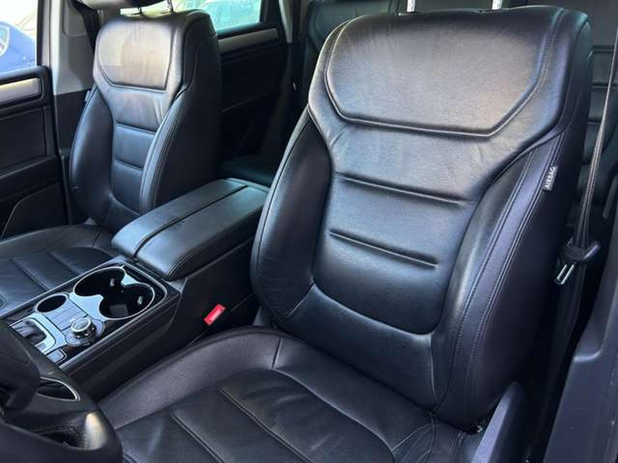 VW Touareg 3.0 V6 TDI 245 CARAT (2013) - Foto 14