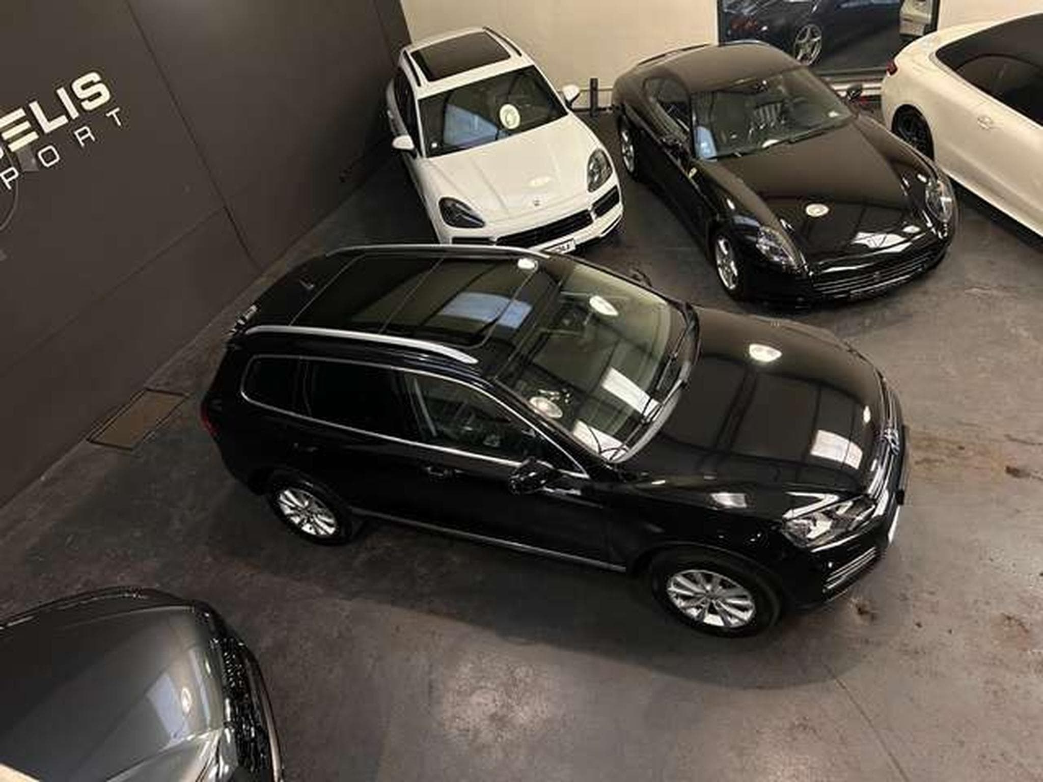 VW Touareg 3.0 V6 TDI 245 CARAT (2013) - Foto 2