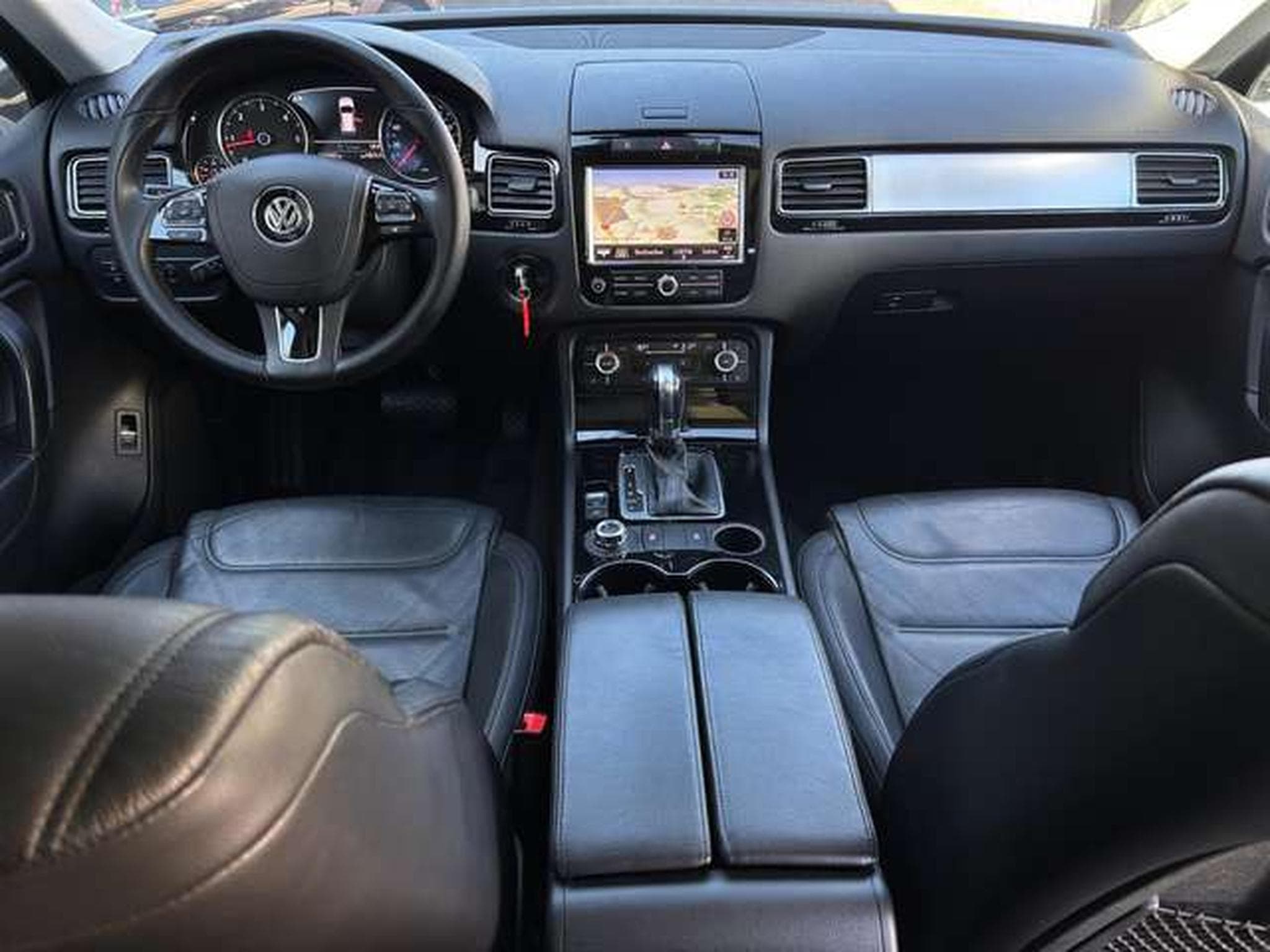 VW Touareg 3.0 V6 TDI 245 CARAT (2013) - Foto 3