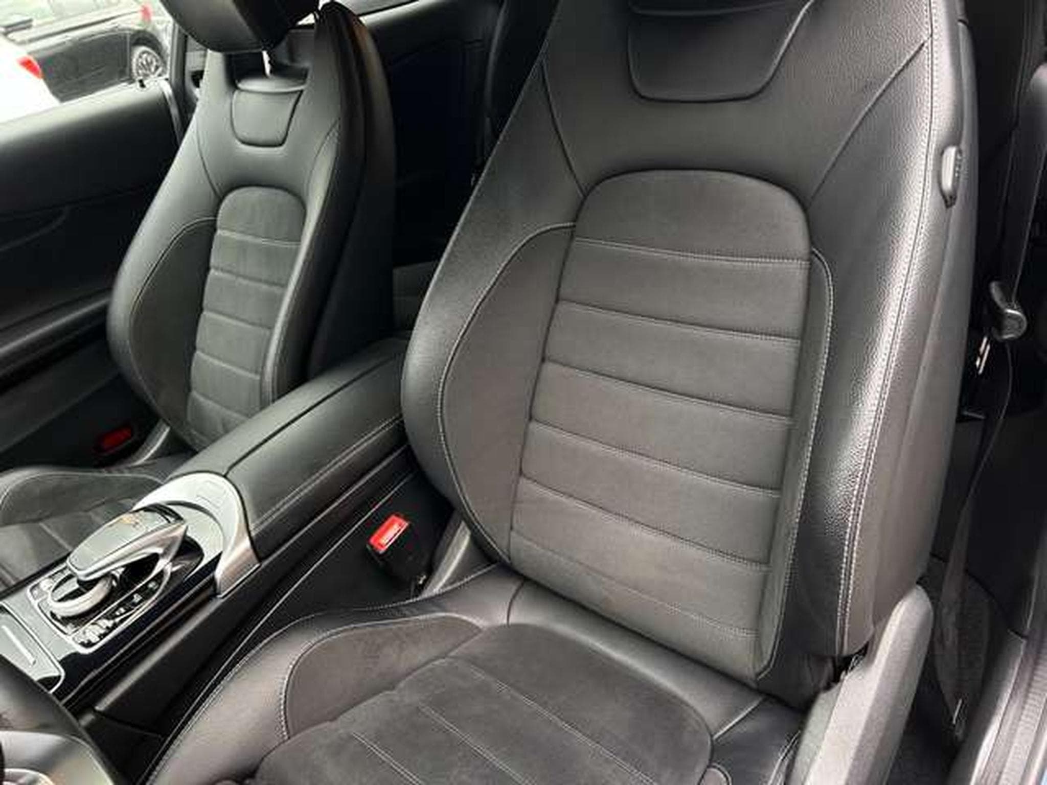 Mercedes C 220 220D 2.0 194 9G-TRONIC AMG (2019) - Foto 14