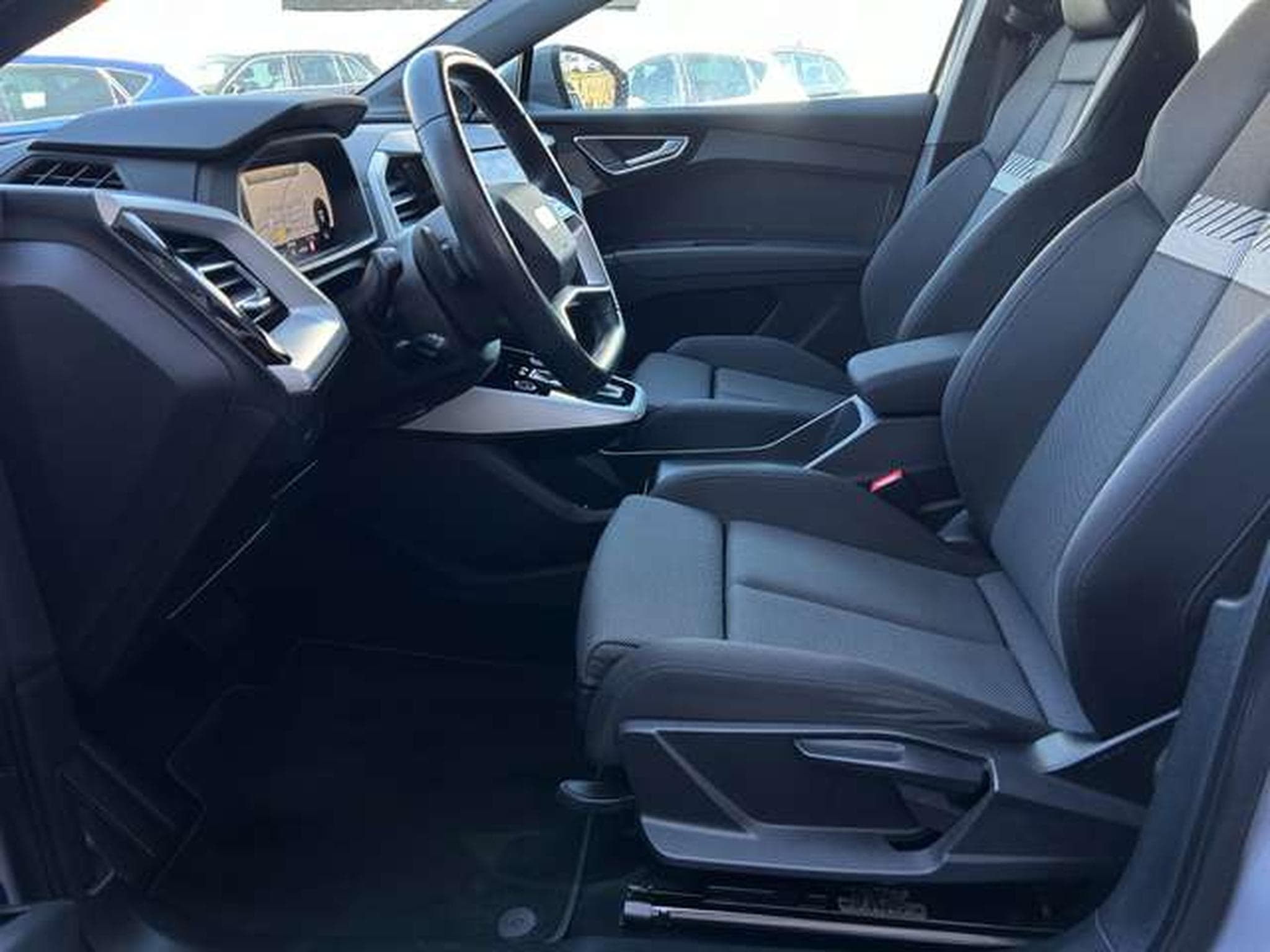 Audi Q4 e-tron 35 170 (2023) - Foto 13