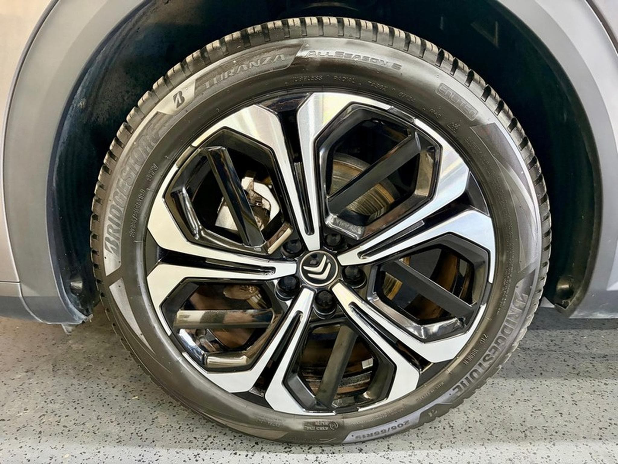 Citroen C5 X C5 X 131cv Auto PLUS Cuir/Nav/ClimA/LED/HUD (2024) - Photo 3