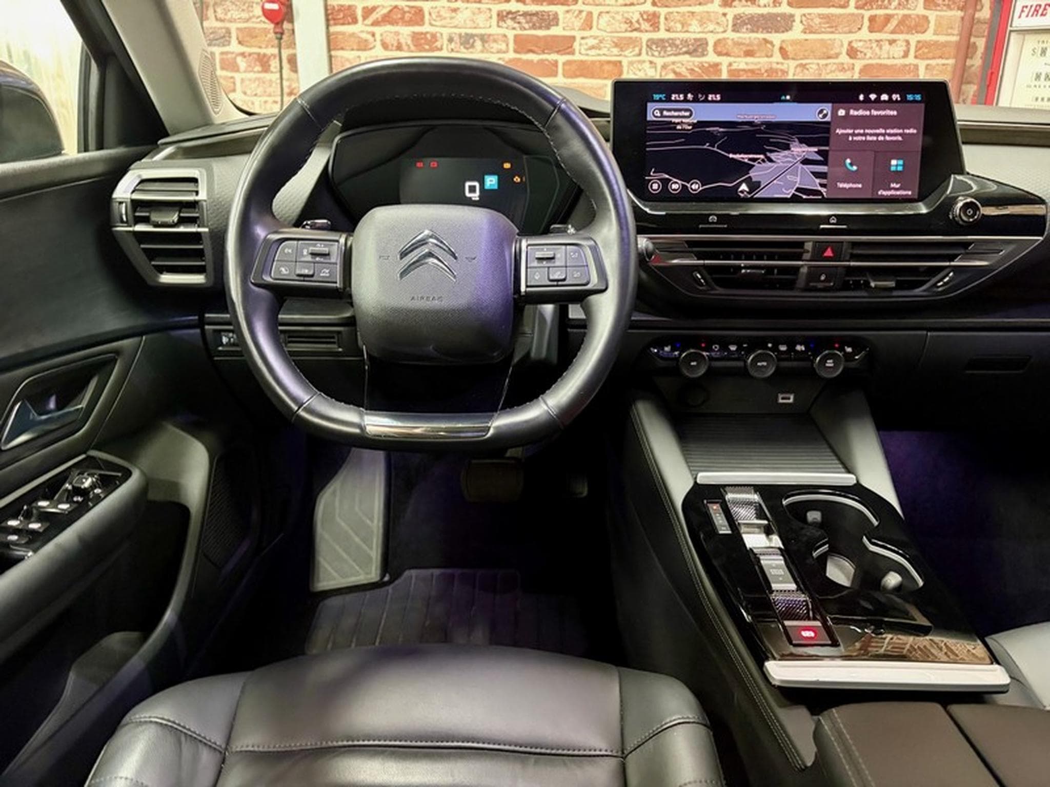 Citroen C5 X C5 X 131cv Auto PLUS Cuir/Nav/ClimA/LED/HUD (2024) - Photo 4