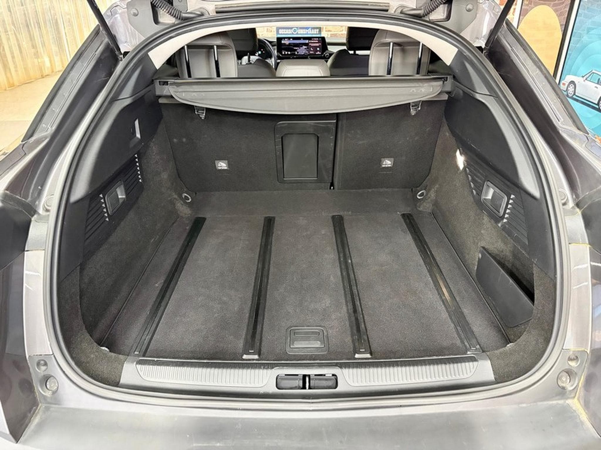 Citroen C5 X C5 X 131cv Auto PLUS Cuir/Nav/ClimA/LED/HUD (2024) - Photo 7