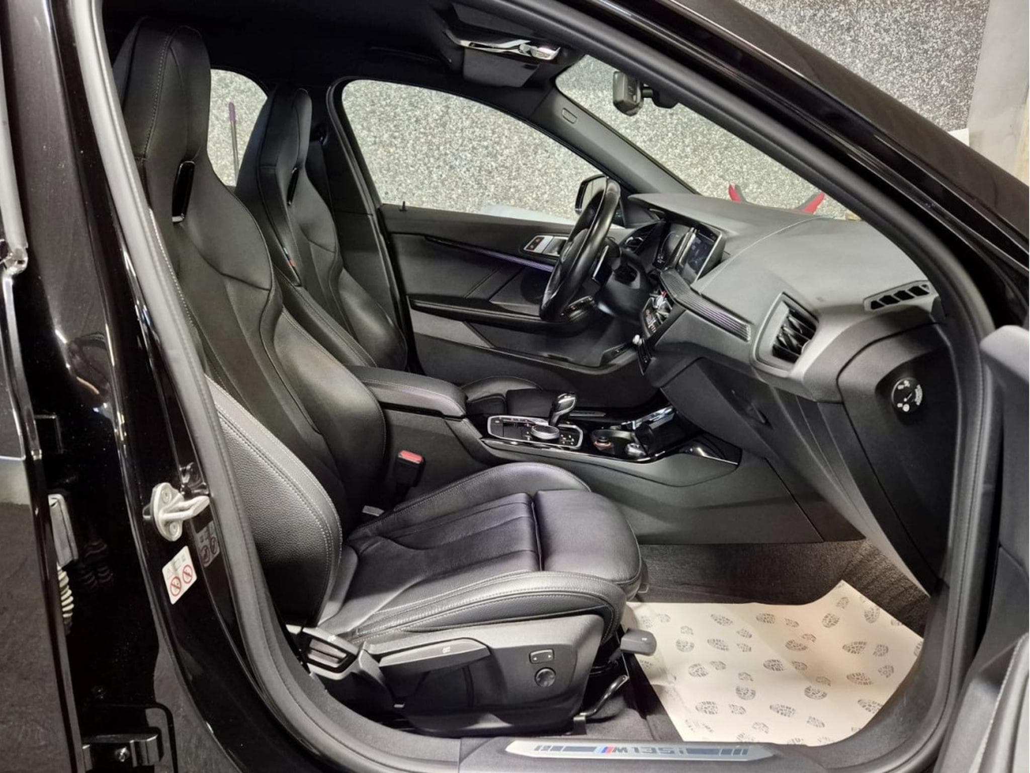 BMW M135 i XDRIVE HEAD UP CUIR LED NAVI (2021) - Photo 4