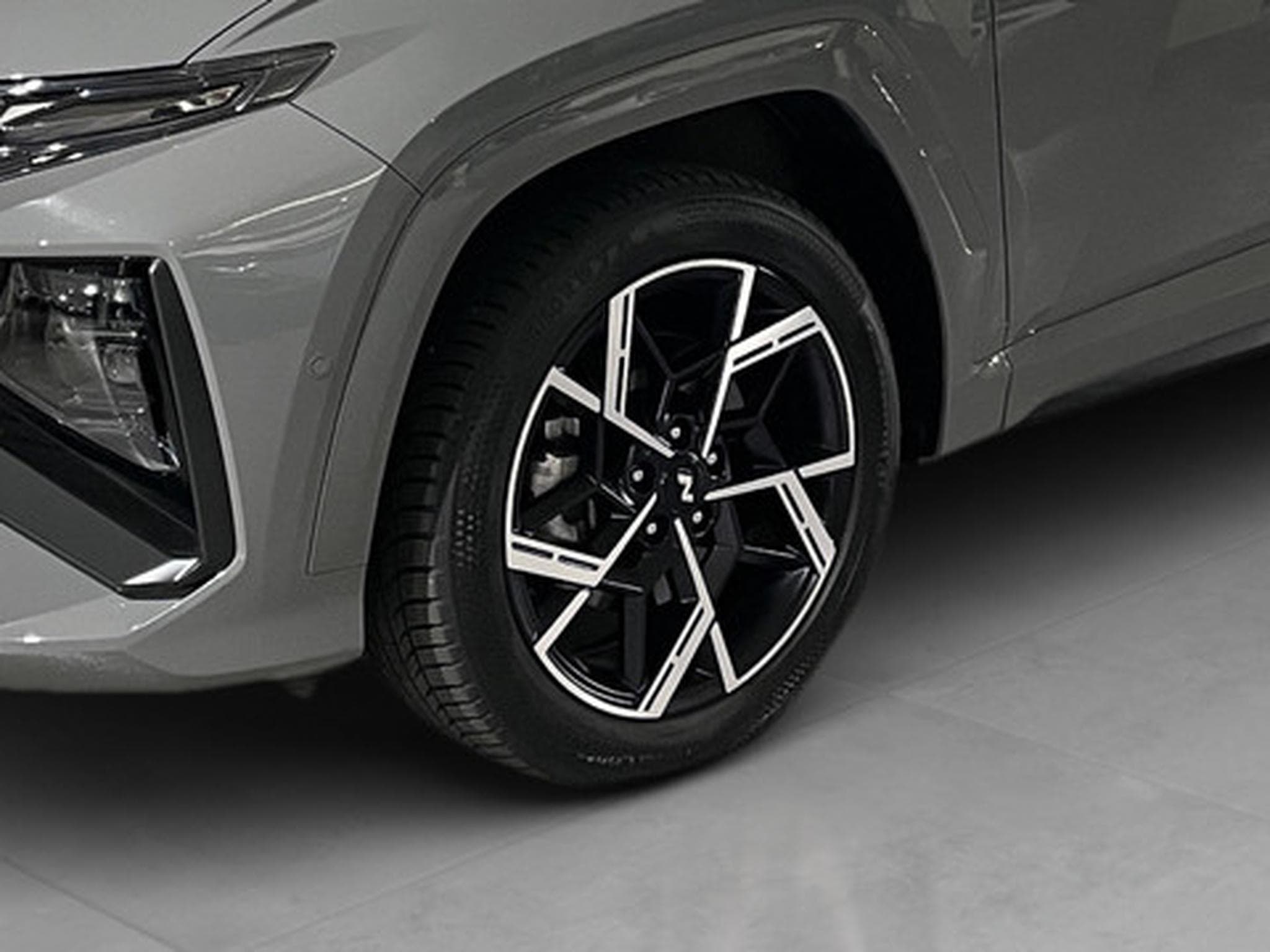 Hyundai Tucson 1.6 T-GDi Hybrid Shine N-Line (2025) - Photo 22
