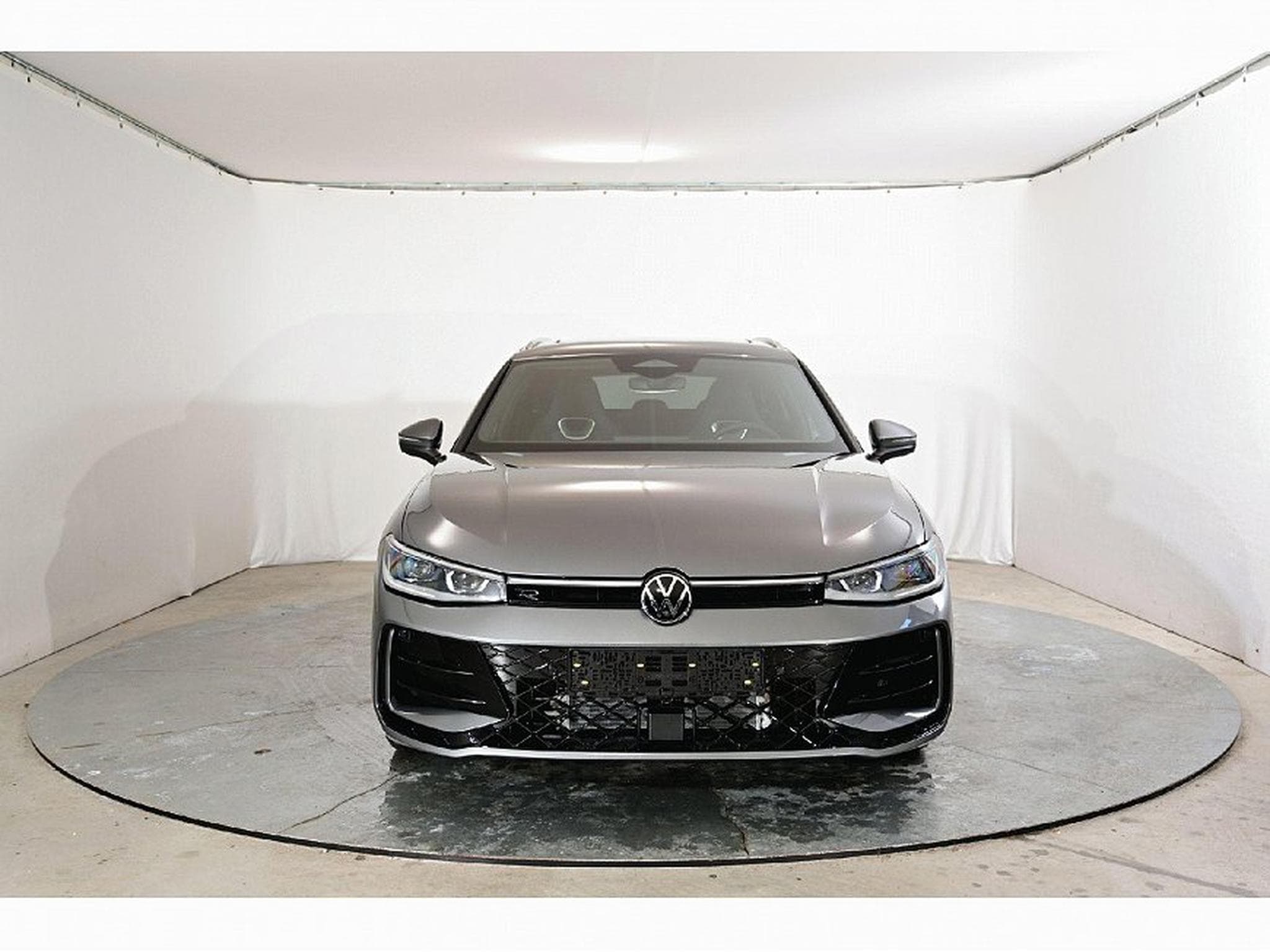 VW Passat (2023) - Foto 8