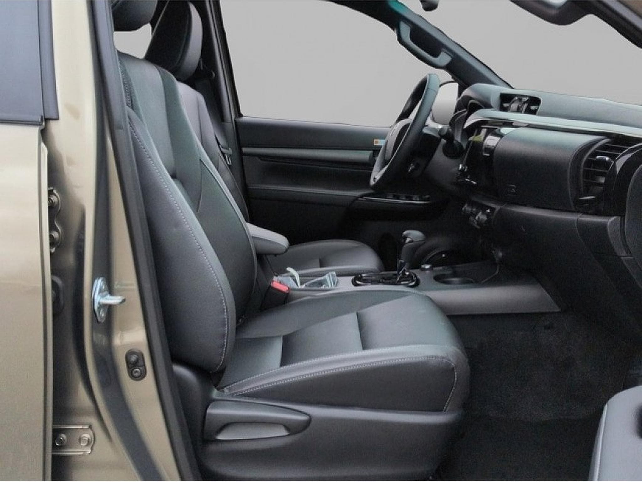 Toyota Hilux (2026) - Photo 6