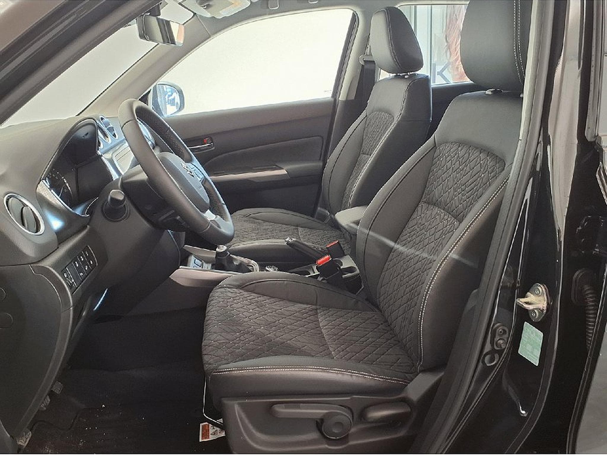 Suzuki Vitara (2026) - Photo 9