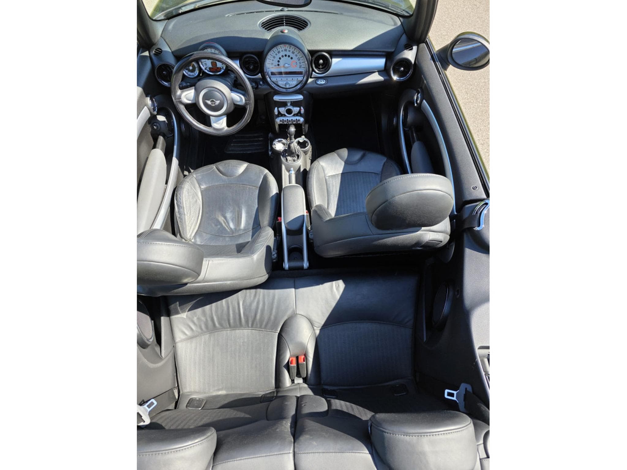 Mini Cooper 1.6 Cabrio automatic (2009) - Photo 12