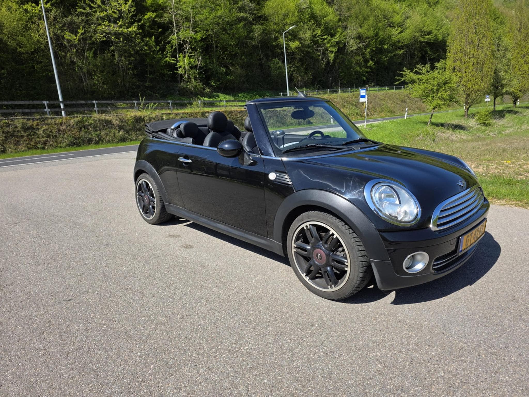Mini Cooper 1.6 Cabrio automatic (2009) - Photo 2