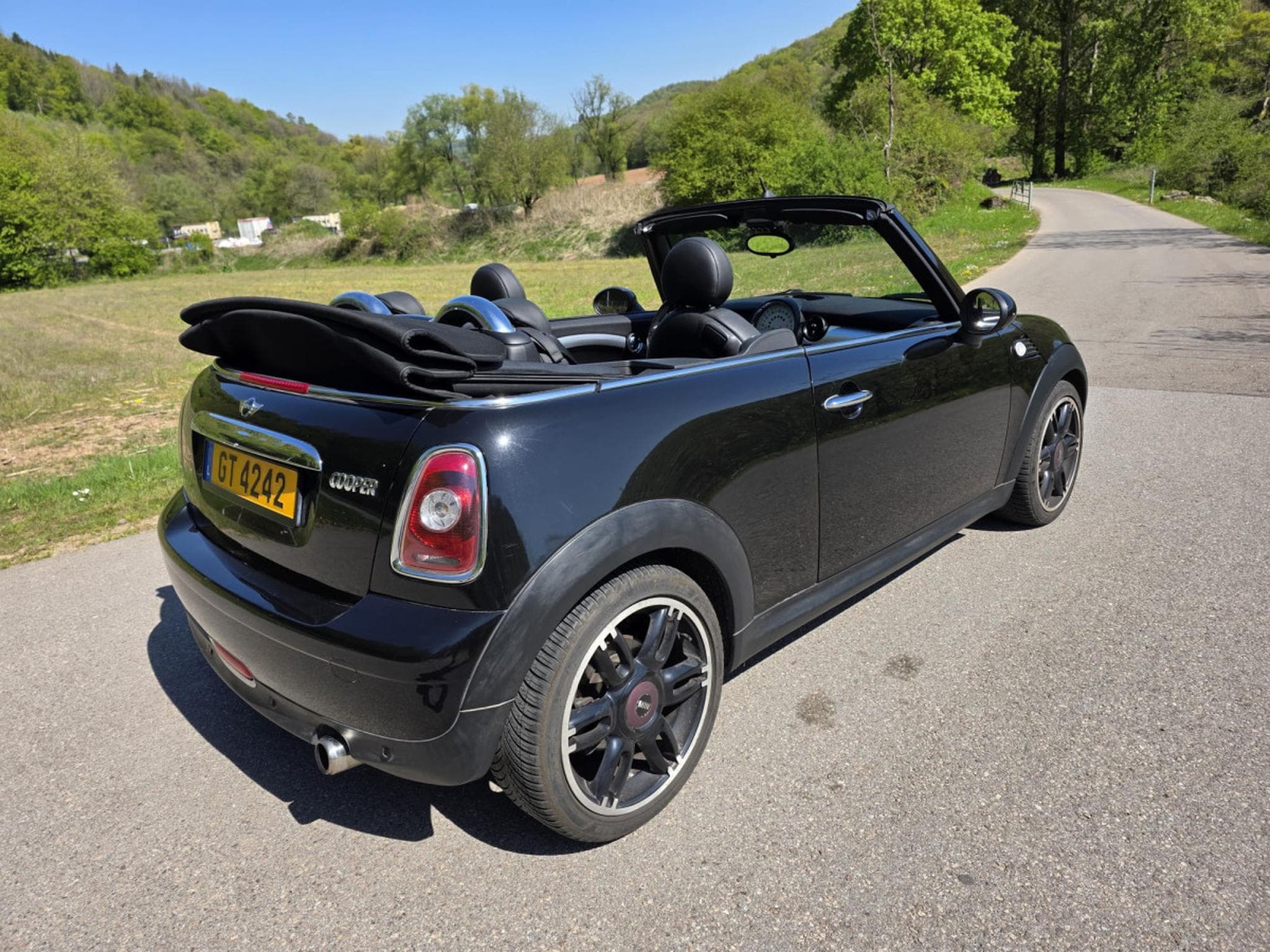 Mini Cooper 1.6 Cabrio automatic (2009) - Photo 4