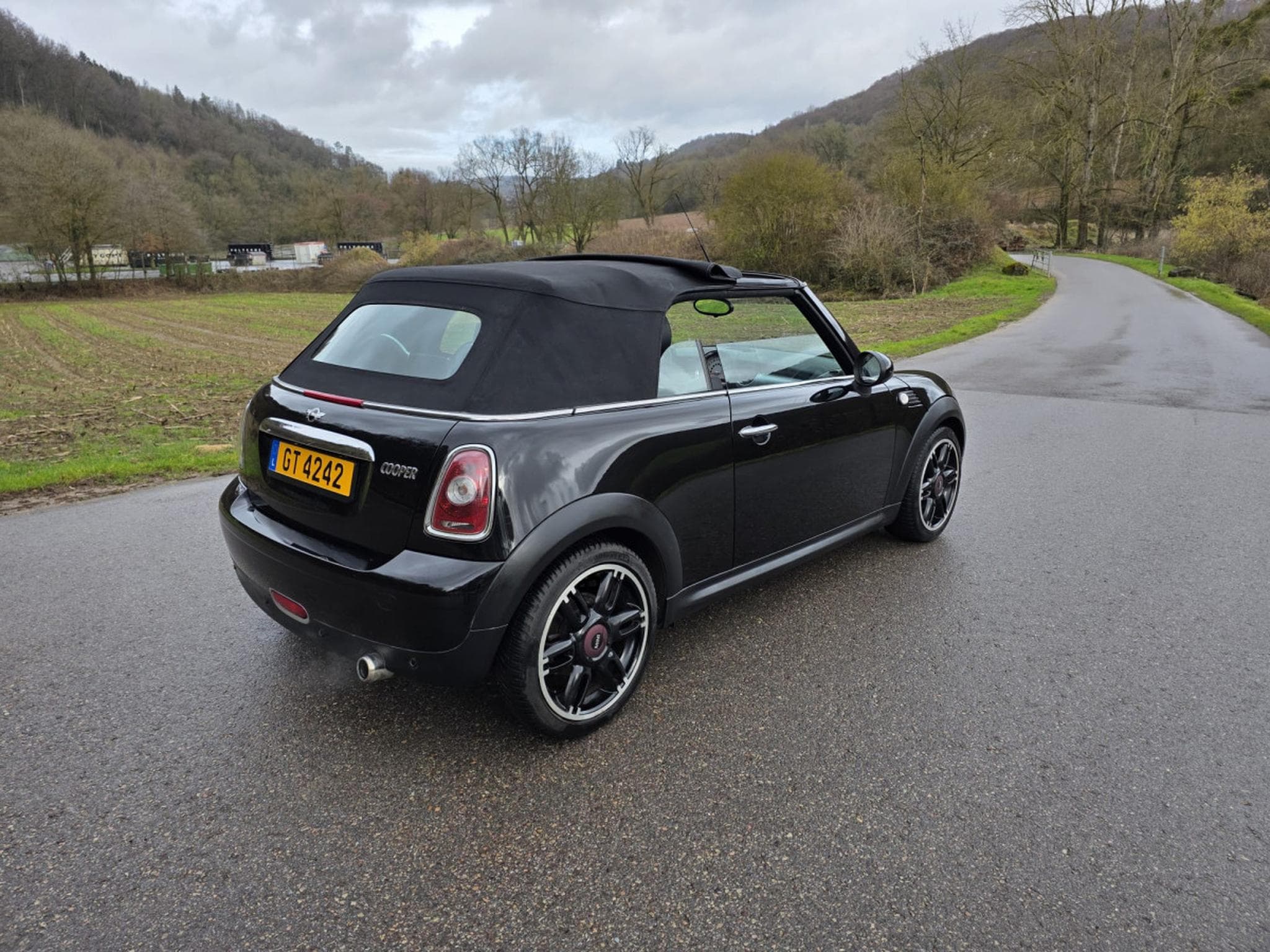 Mini Cooper 1.6 Cabrio automatic (2009) - Photo 9