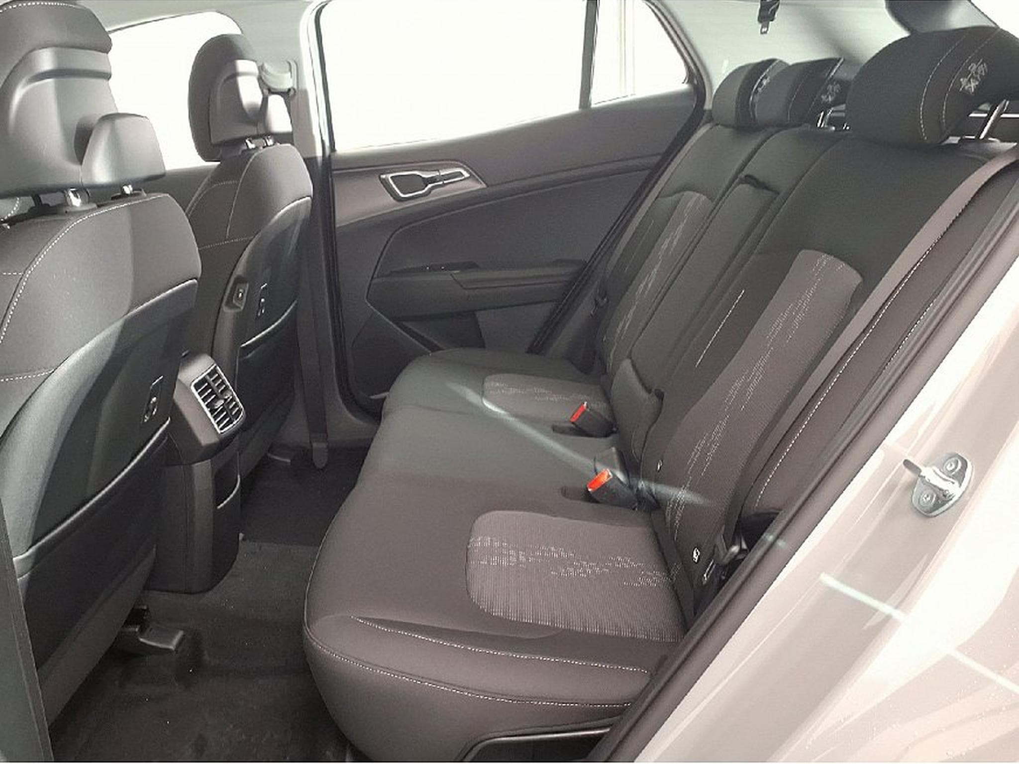 Kia Sportage (2026) - Foto 10