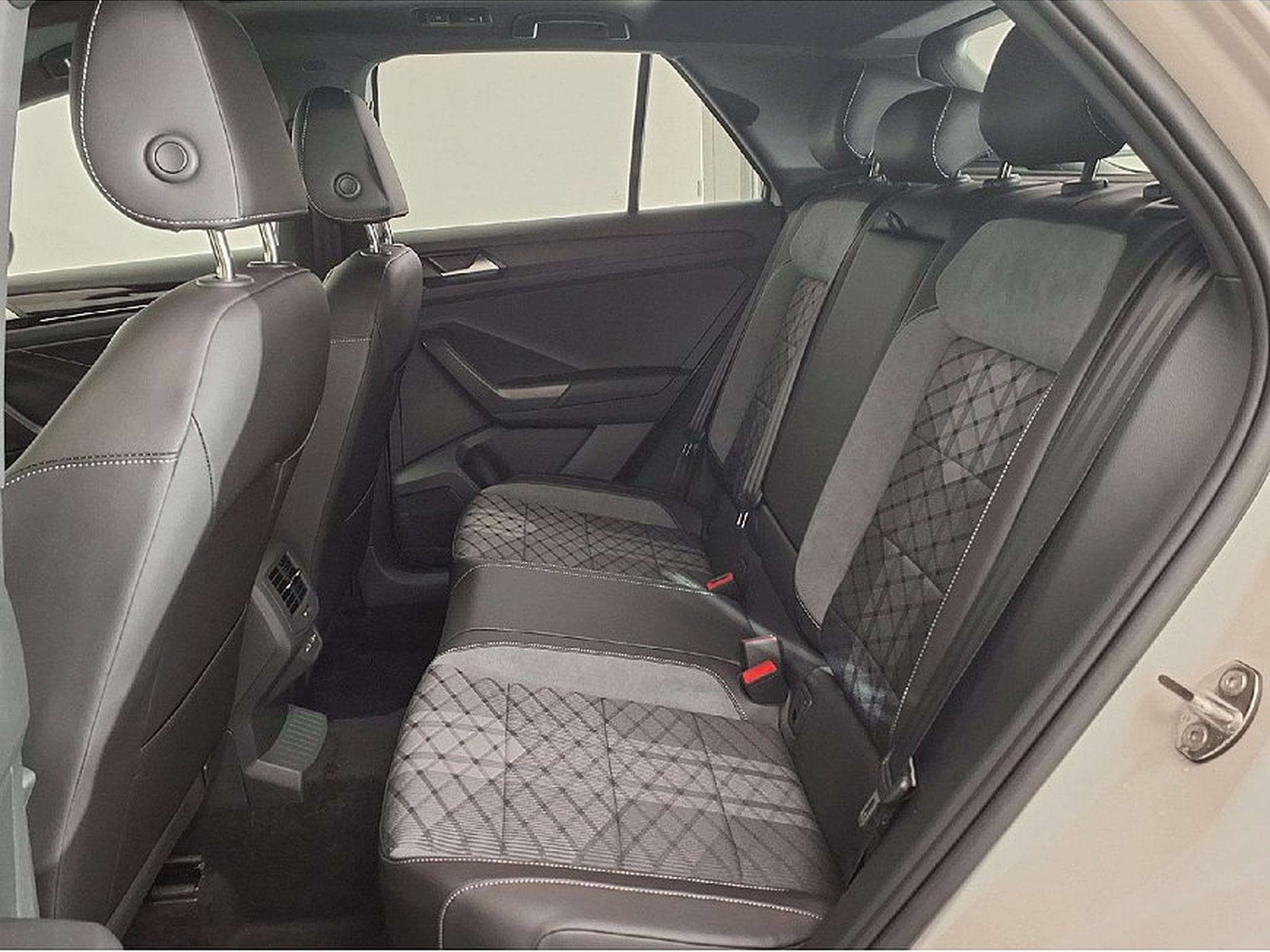 VW T-Roc (2025) - Foto 10