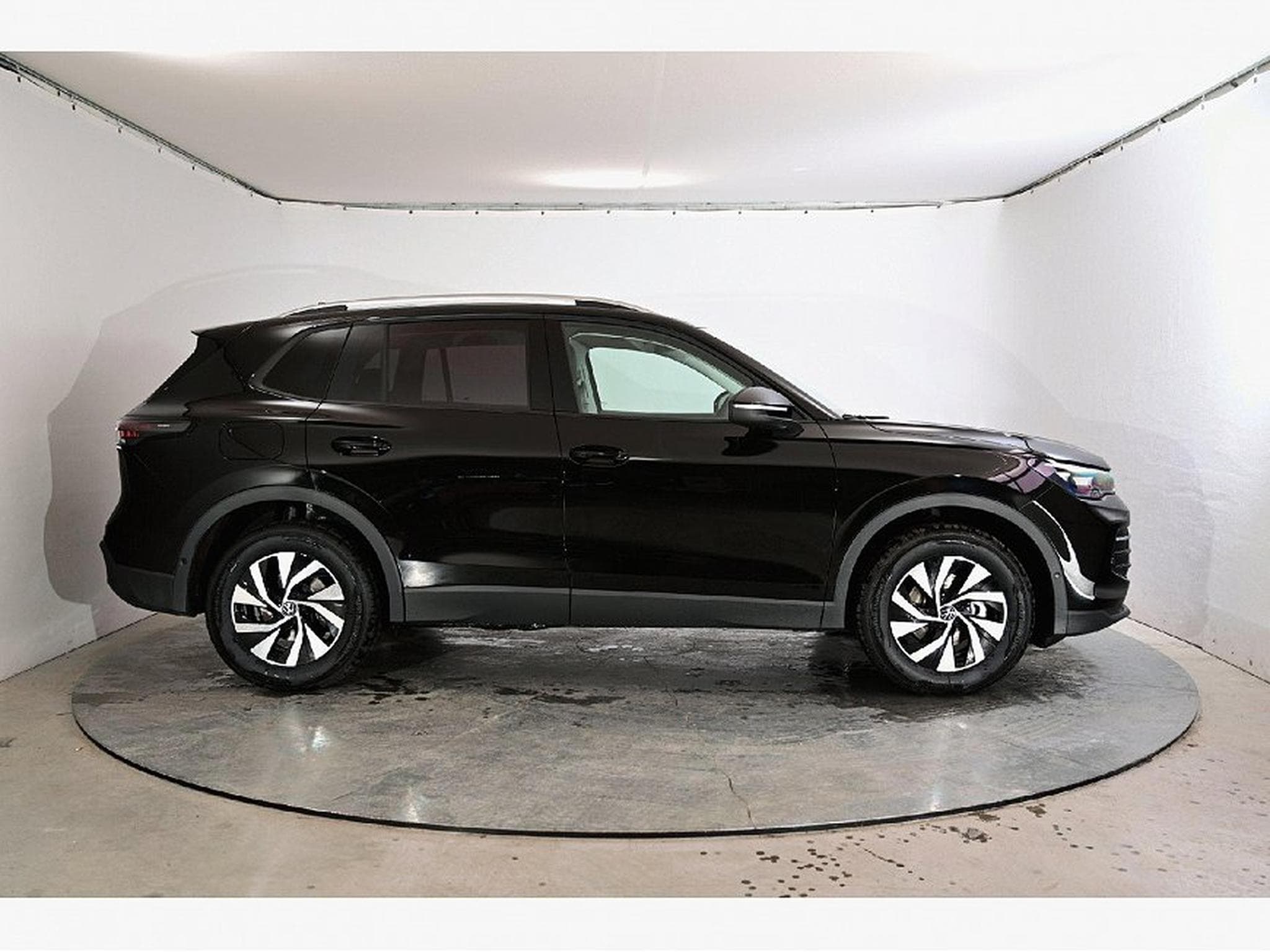 VW Tiguan (2024) - Photo 6