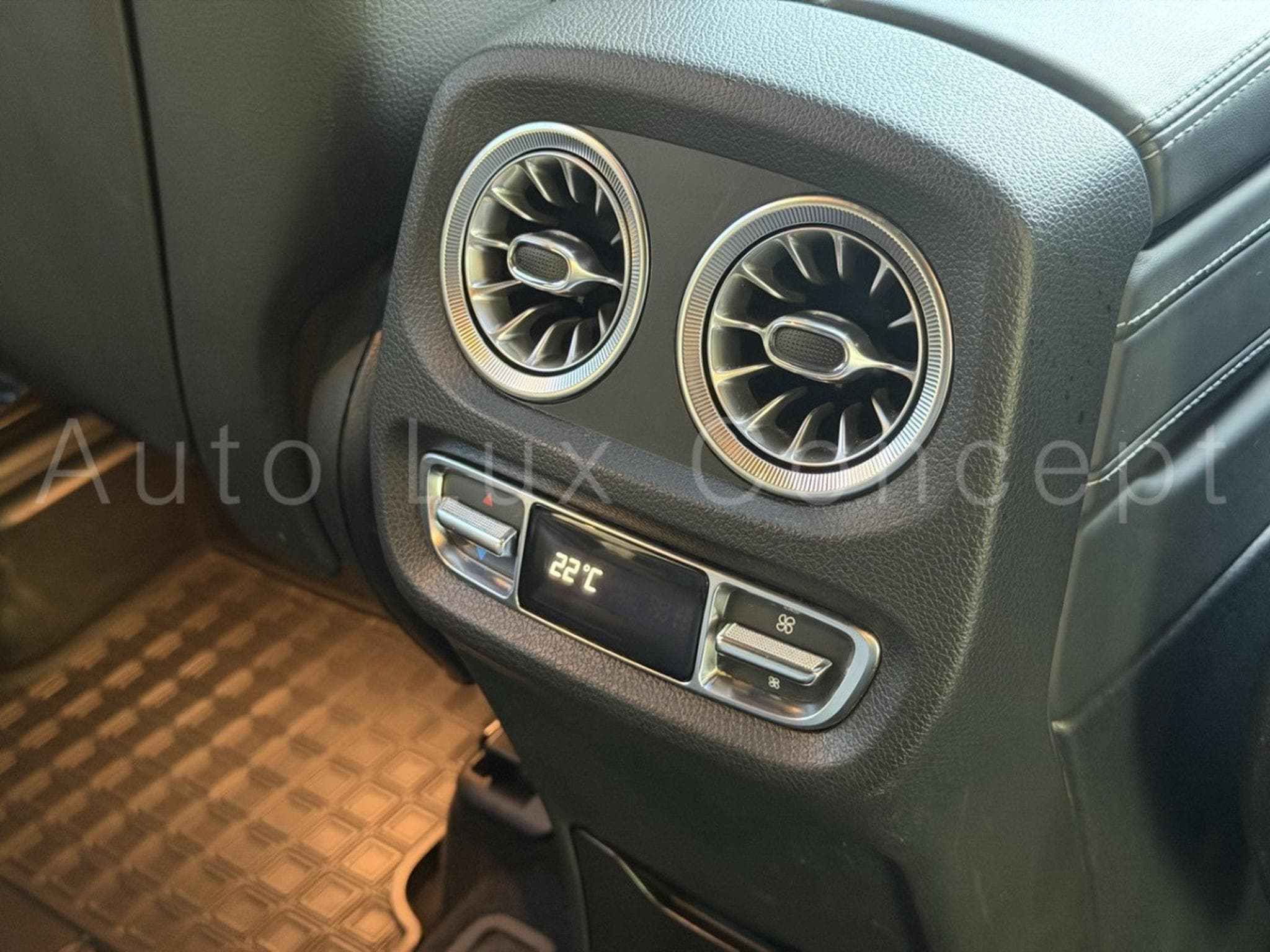 Mercedes G 63 AMG SUPERIOR Line (2023) - Photo 23