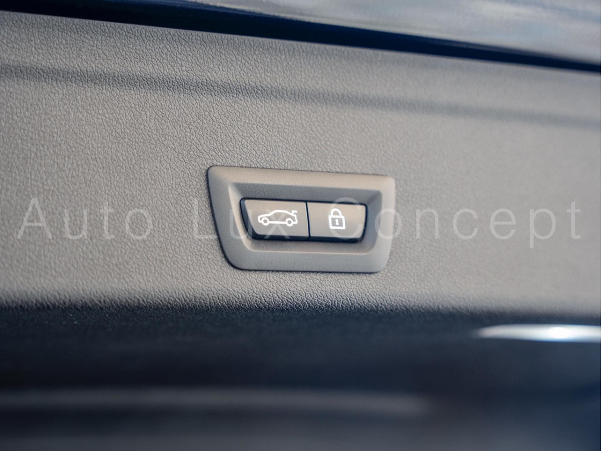 BMW X6M Competition (2020) - Photo 29