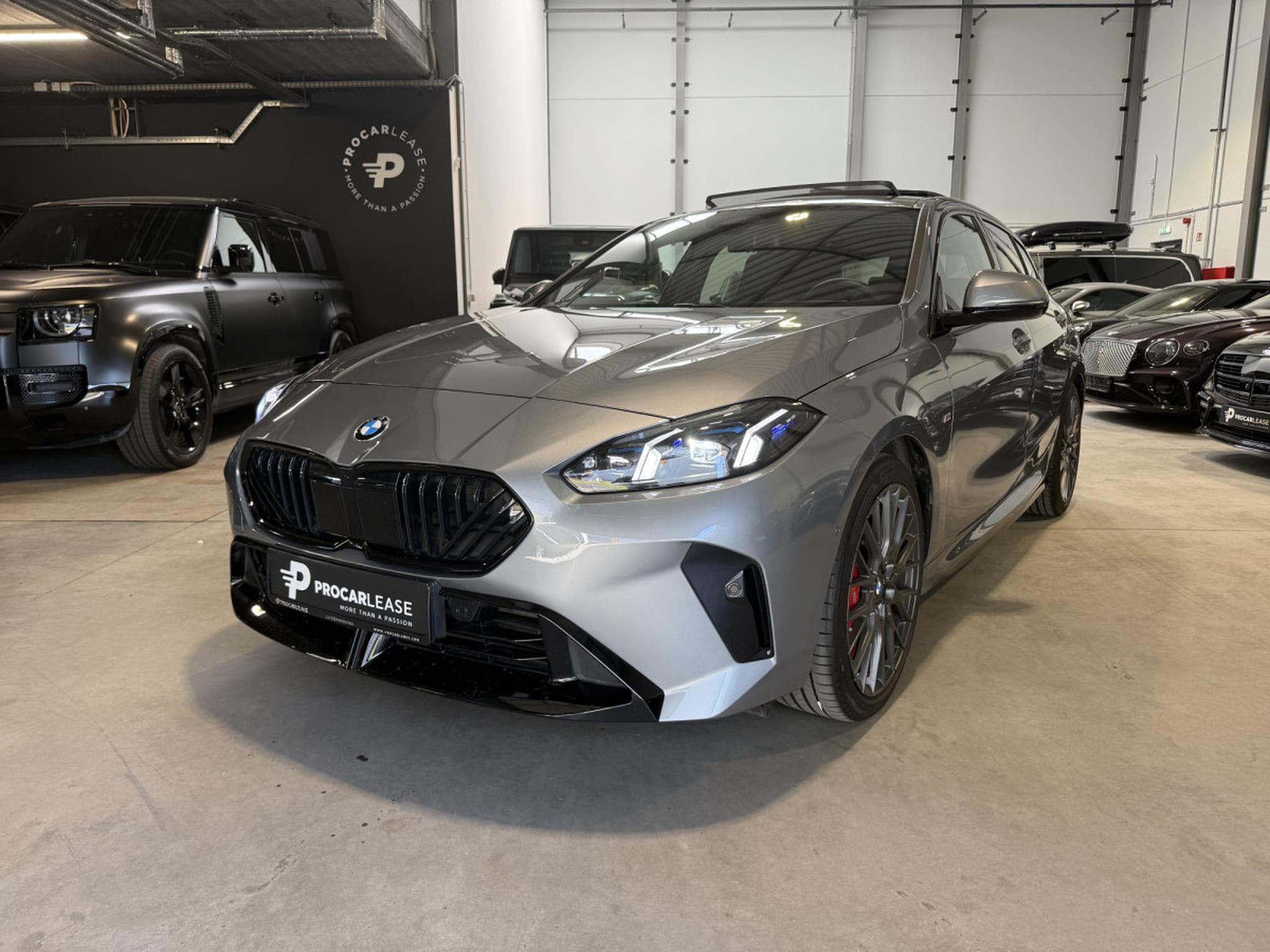 BMW 120 I M SPORT / M SEATS/ (2025) - Photo 1