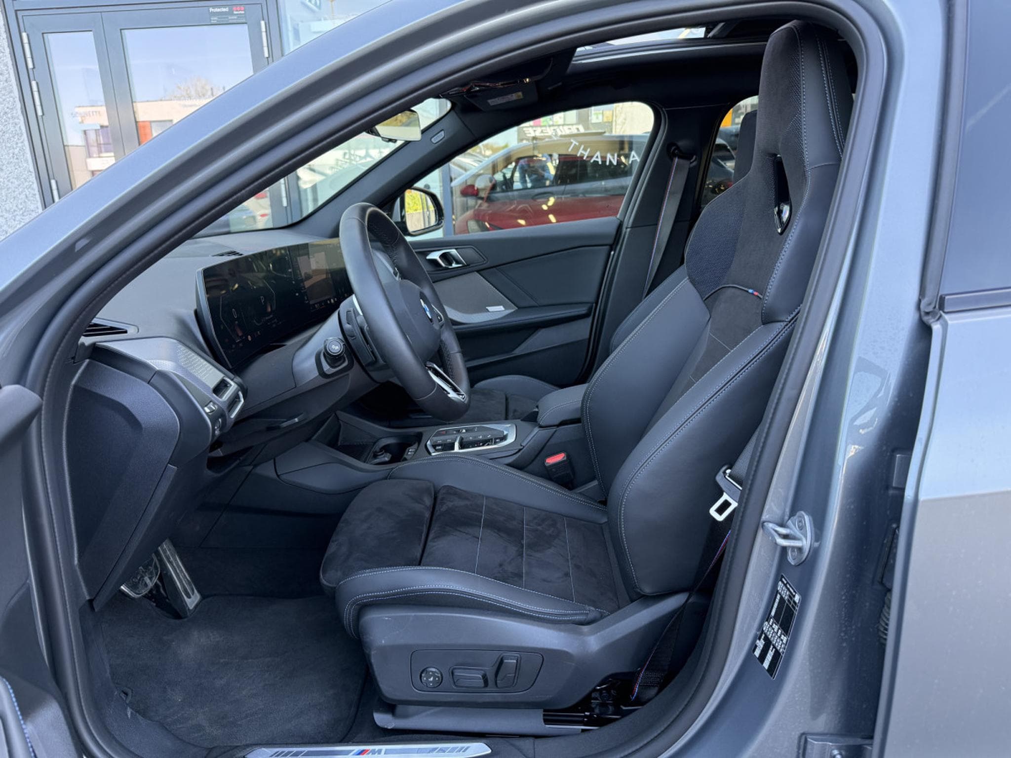 BMW 120 I M SPORT / M SEATS/ (2025) - Photo 12