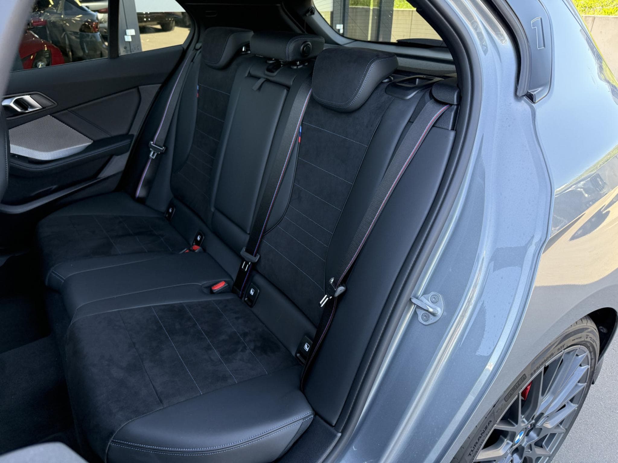 BMW 120 I M SPORT / M SEATS/ (2025) - Photo 23