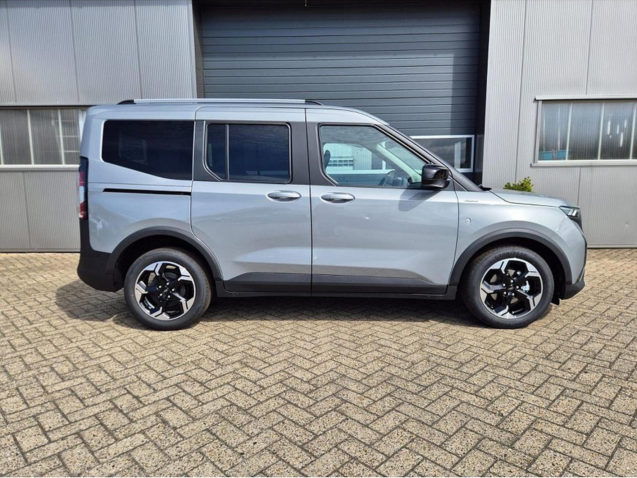 Ford Tourneo (2026) - Photo 8