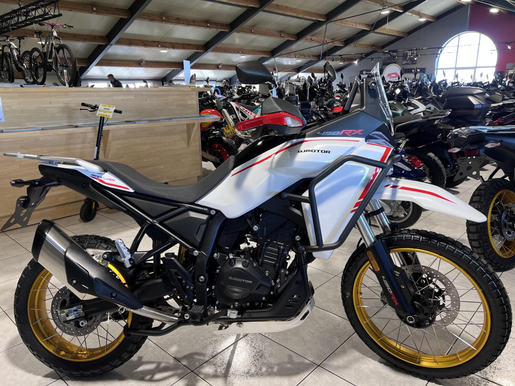 QJmotor SRT 450 RX RX (2026) - Foto 1