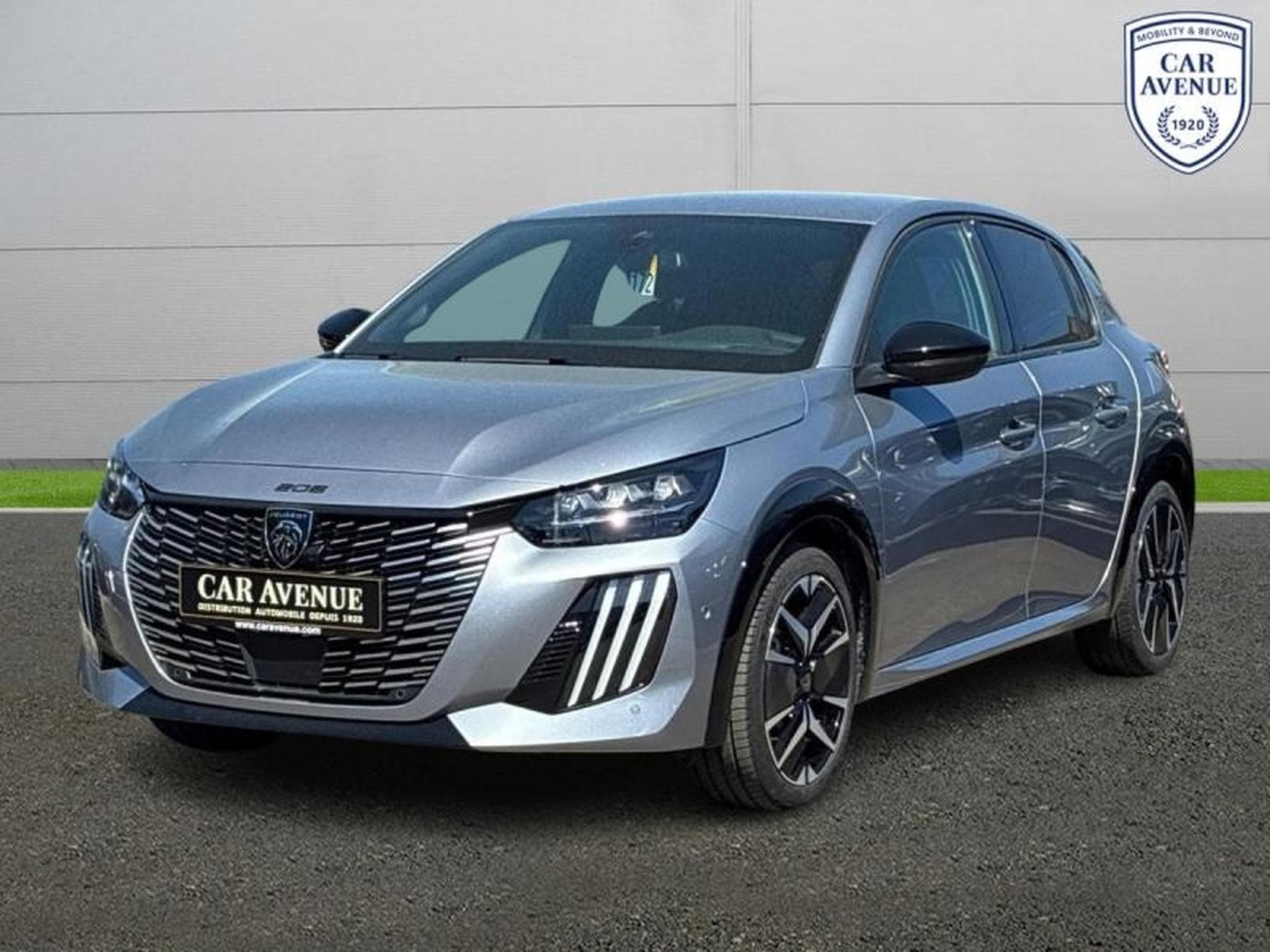 PEUGEOT 208 1.2 Hybrid 100ch GT e-DCS6 (2024) - Photo 1