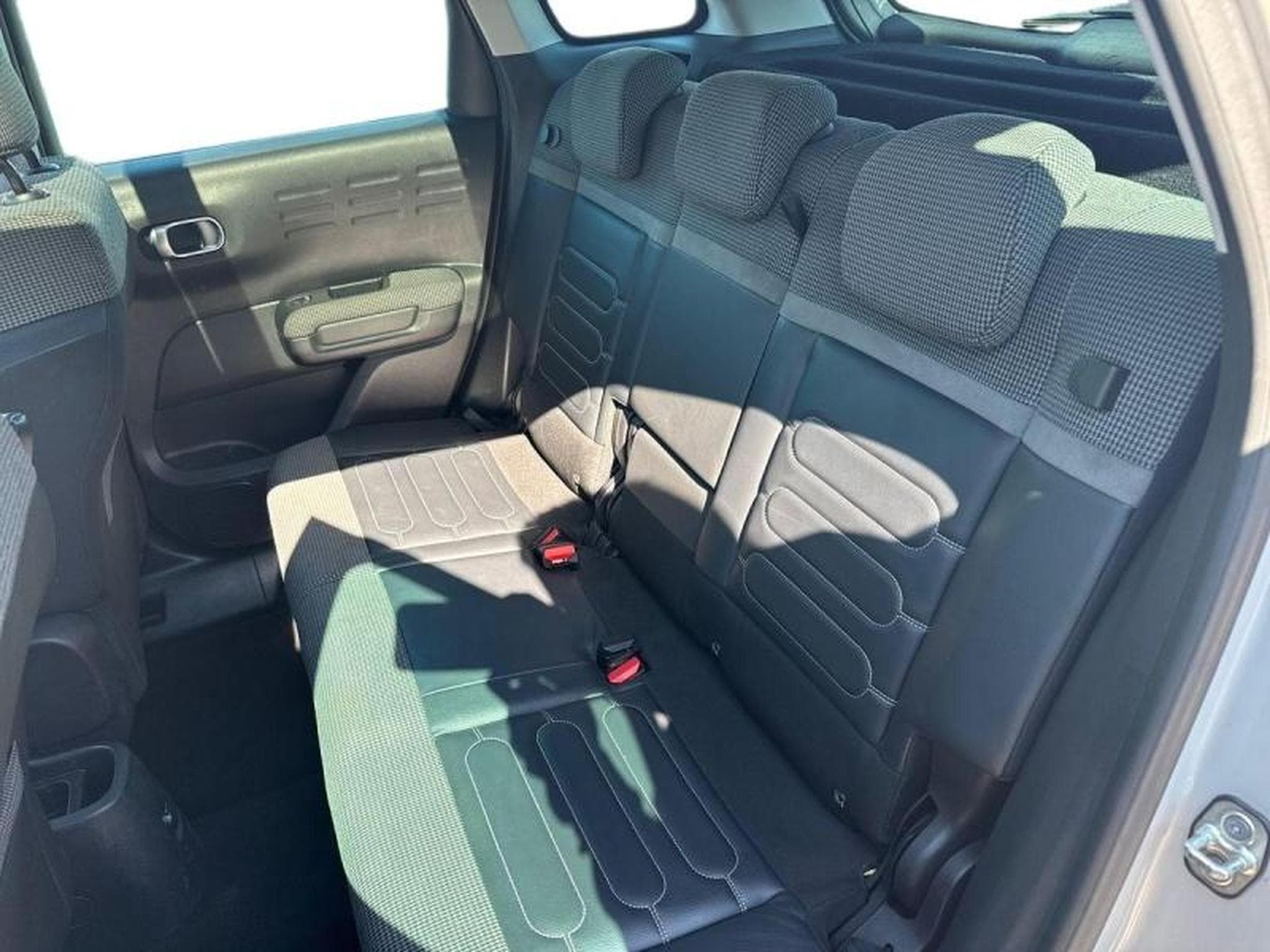 CITROEN C3 Aircross PureTech 110ch S&S Shine E6.d 6cv (2020) - Photo 5