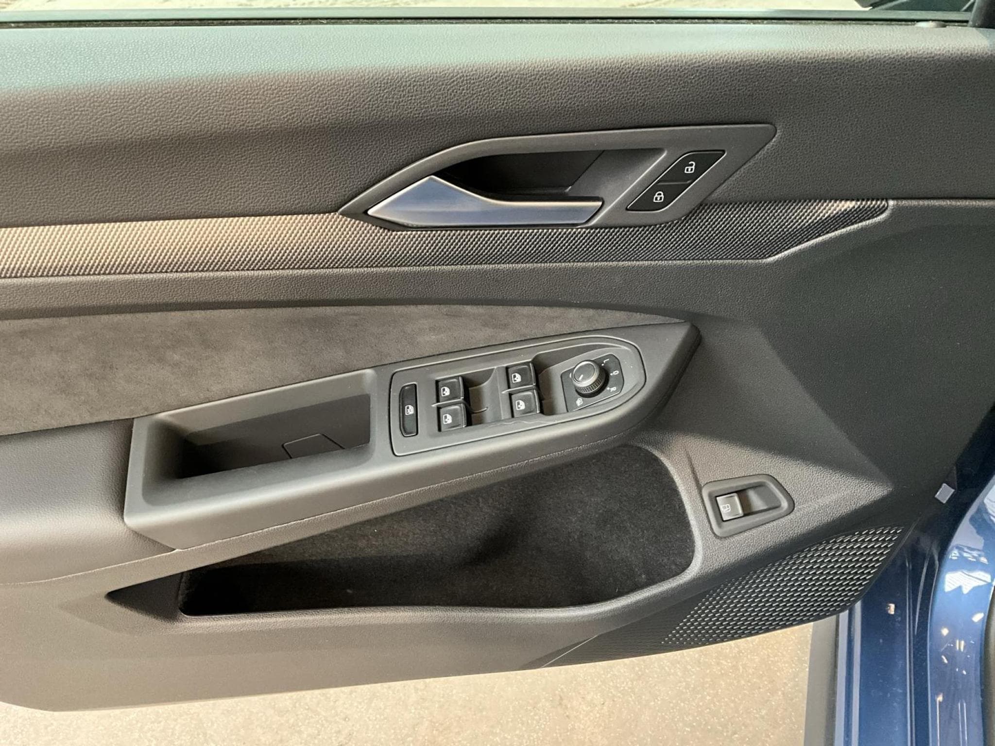 VW Golf GTE+DSG+AHK (2024) - Foto 14